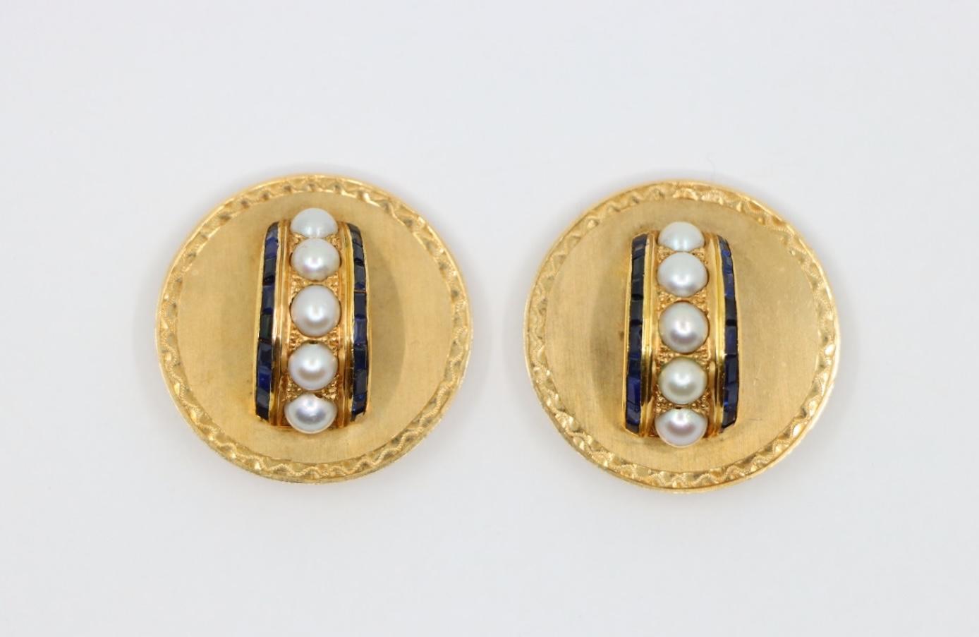 Vintage Tiffany & Co. 18K Gold Sapphire Pearl Earrings In Good Condition For Sale In Flushing, NY
