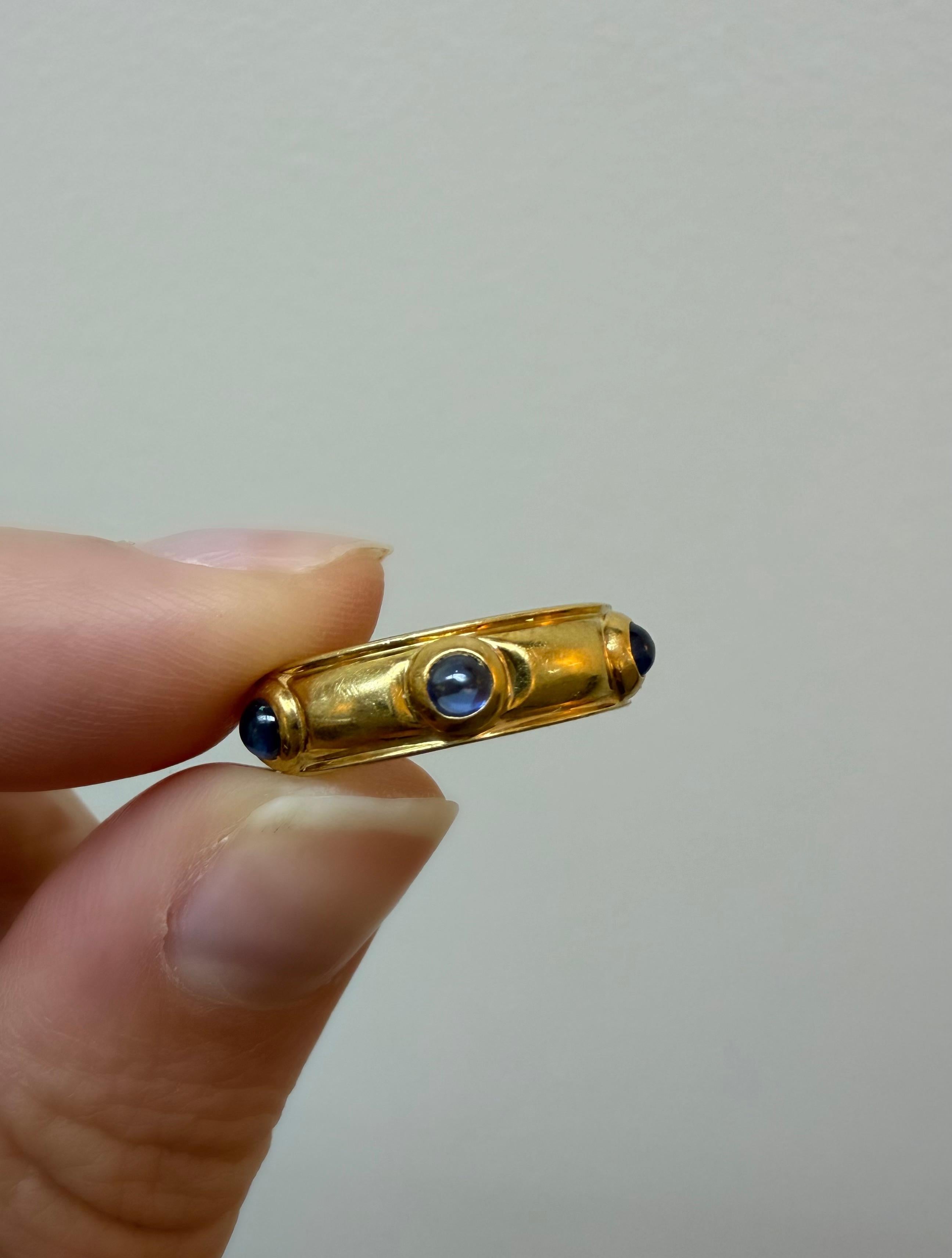 Vintage Tiffany & Co., anello in oro giallo 18 carati e zaffiro In condizioni ottime in vendita a Chicago, IL