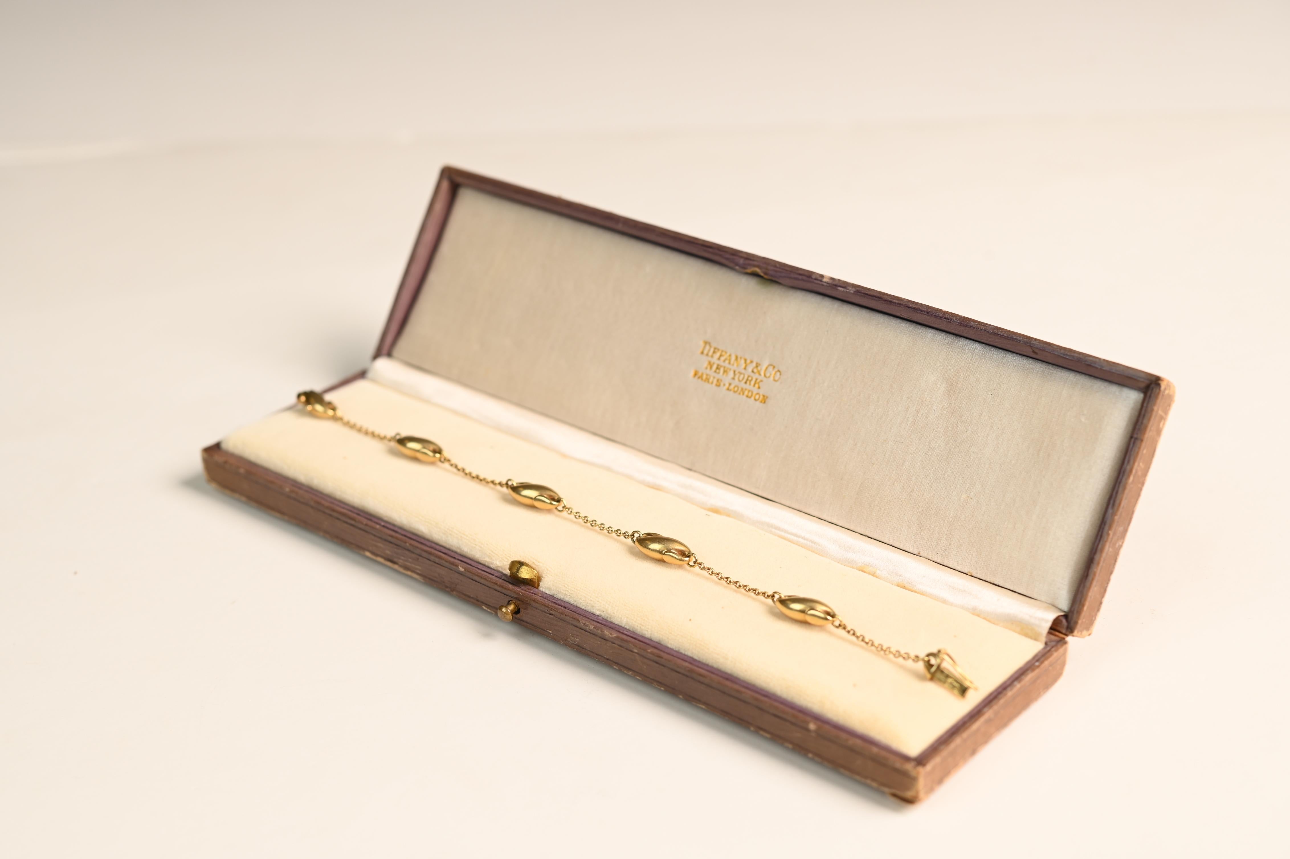 Bracelet Vintage Tiffany & Co 18K Yellow Golding Co. Excellent état - En vente à New York, NY