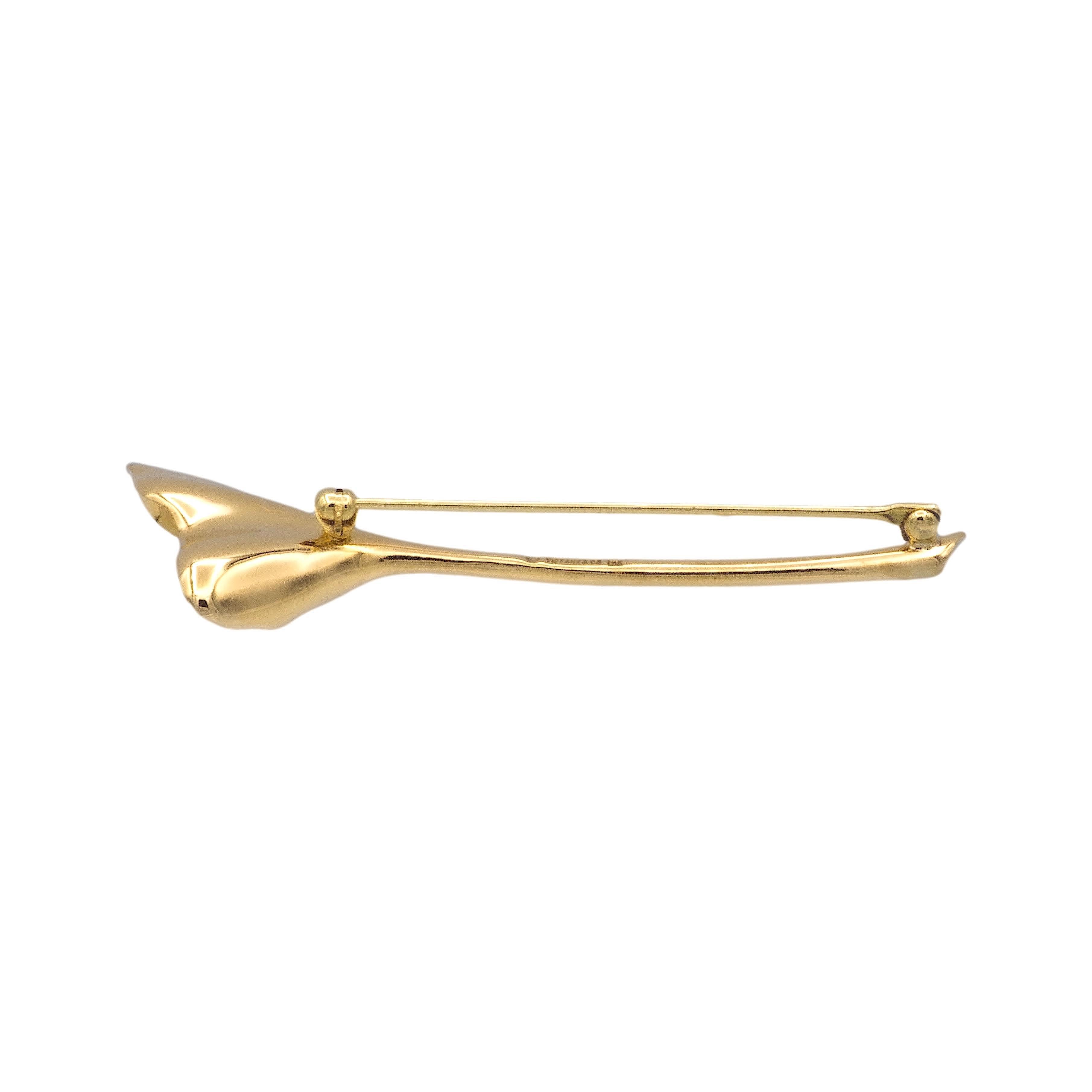 Vintage Tiffany & Co. 18K Yellow Gold Cala Lilly Flower Brooch In Excellent Condition In New York, NY