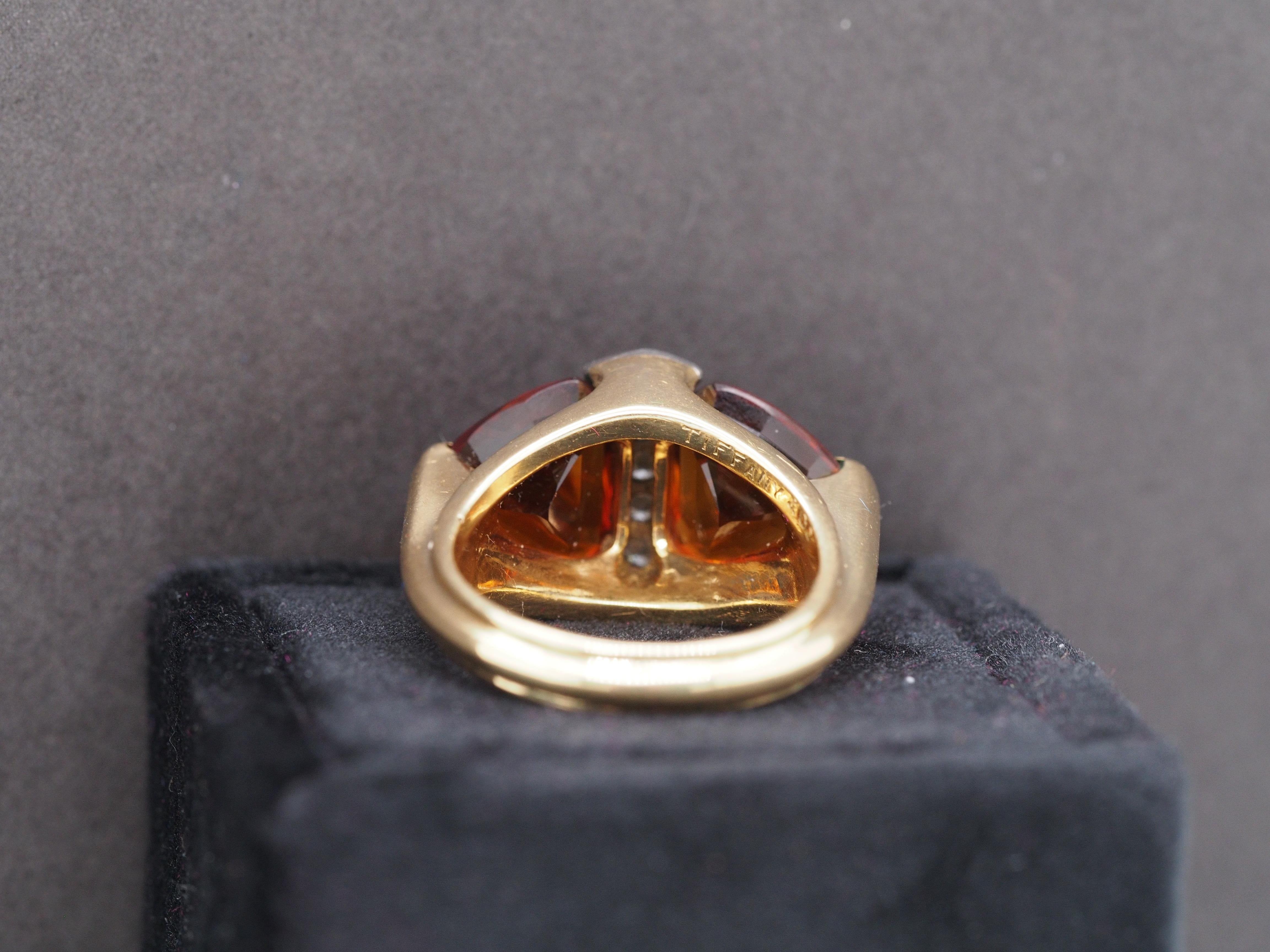 Vintage Tiffany & Co Ring aus 18 Karat Gelbgold mit Citrin und Diamanten (Trapezschliff) im Angebot