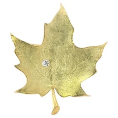 Vintage Tiffany & Co. 18k Yellow Gold Diamond Amazing Detailed Large Leaf Brooch