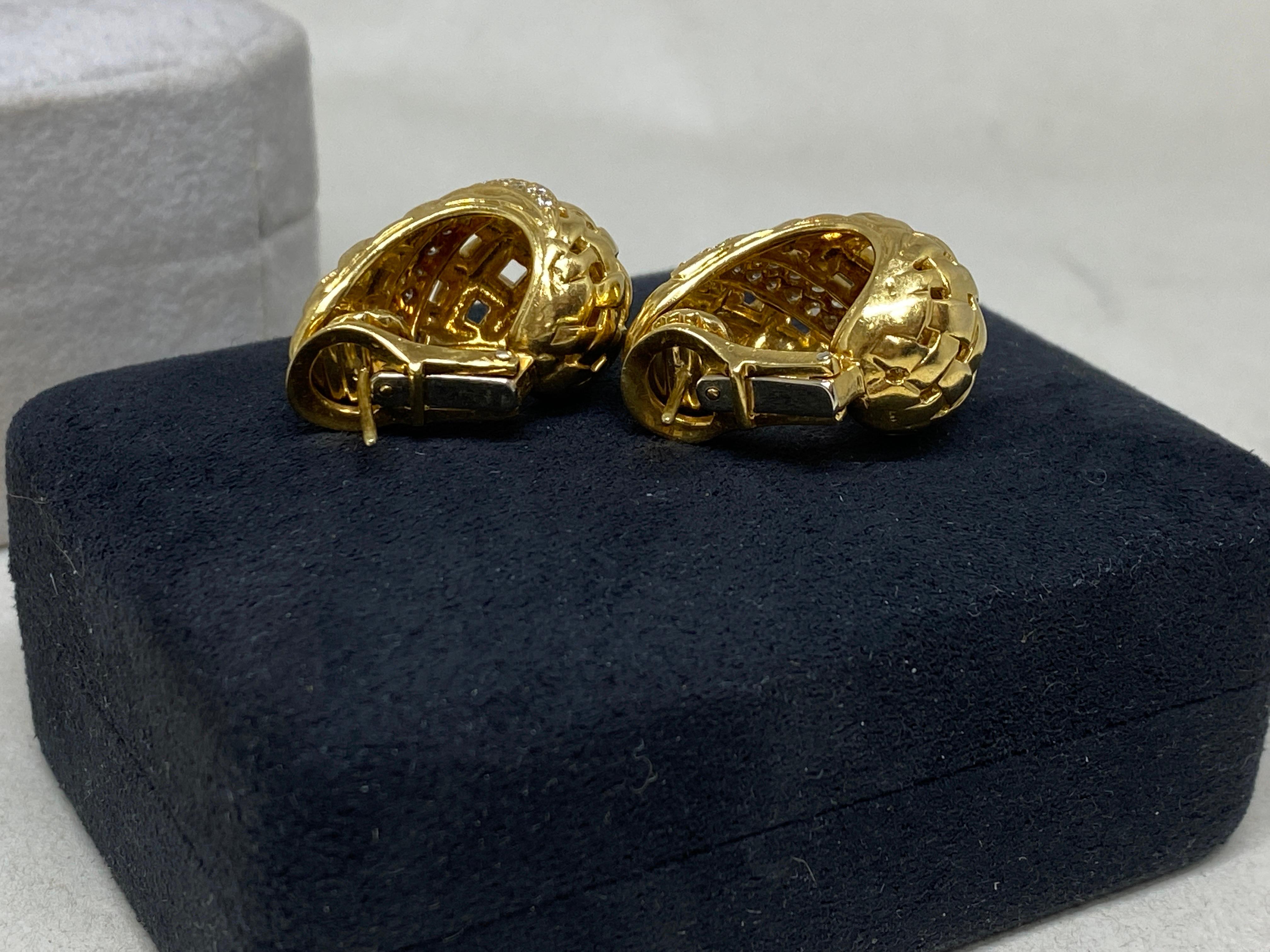 Vintage Tiffany & Co 18k Yellow Gold & Diamond Vannerie Basketweave Earrings For Sale 1