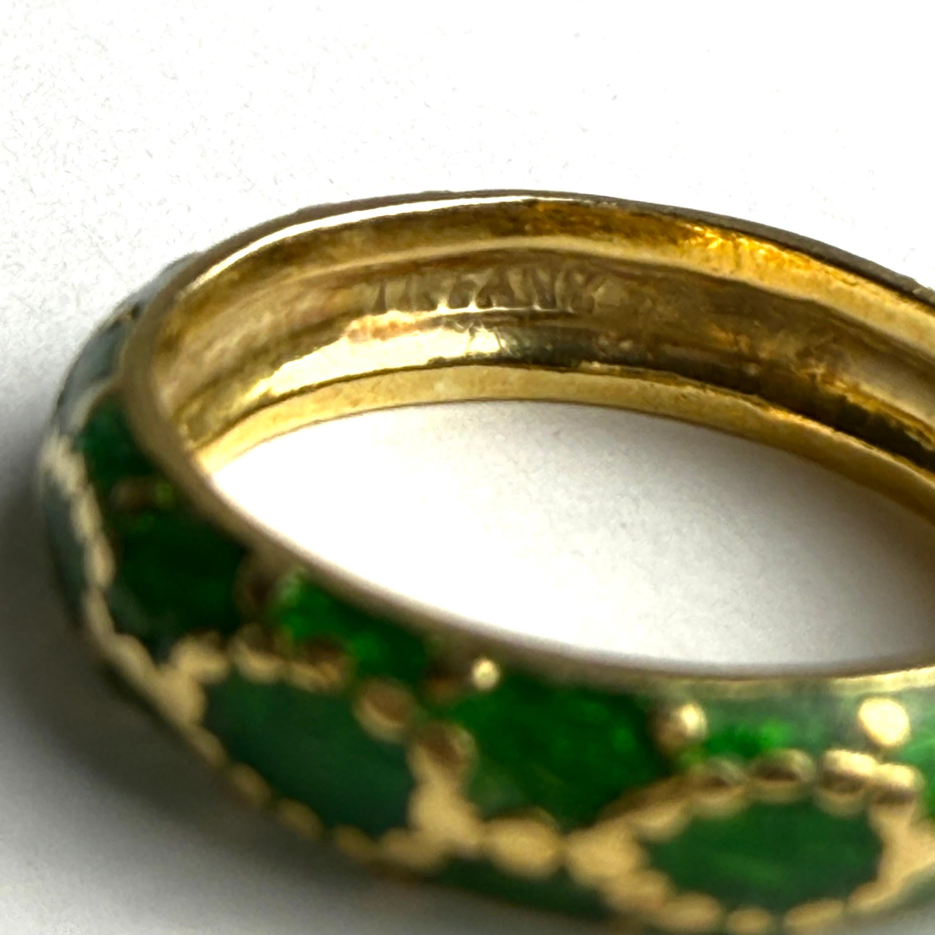 Vintage Tiffany & Co. Anello a fascia in oro giallo 18 carati e smalto verde in vendita 8