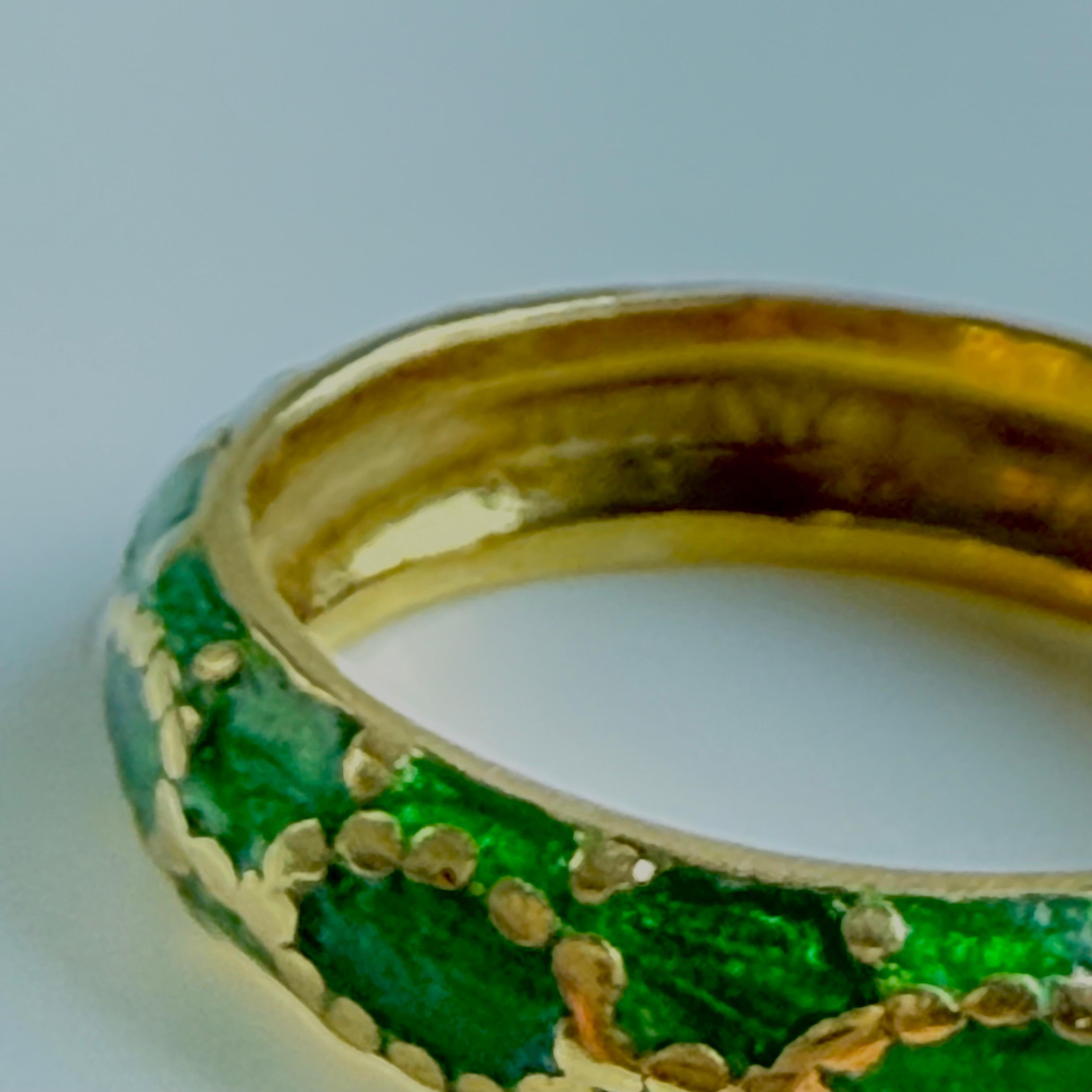 Vintage Tiffany & Co. Anello a fascia in oro giallo 18 carati e smalto verde in vendita 2