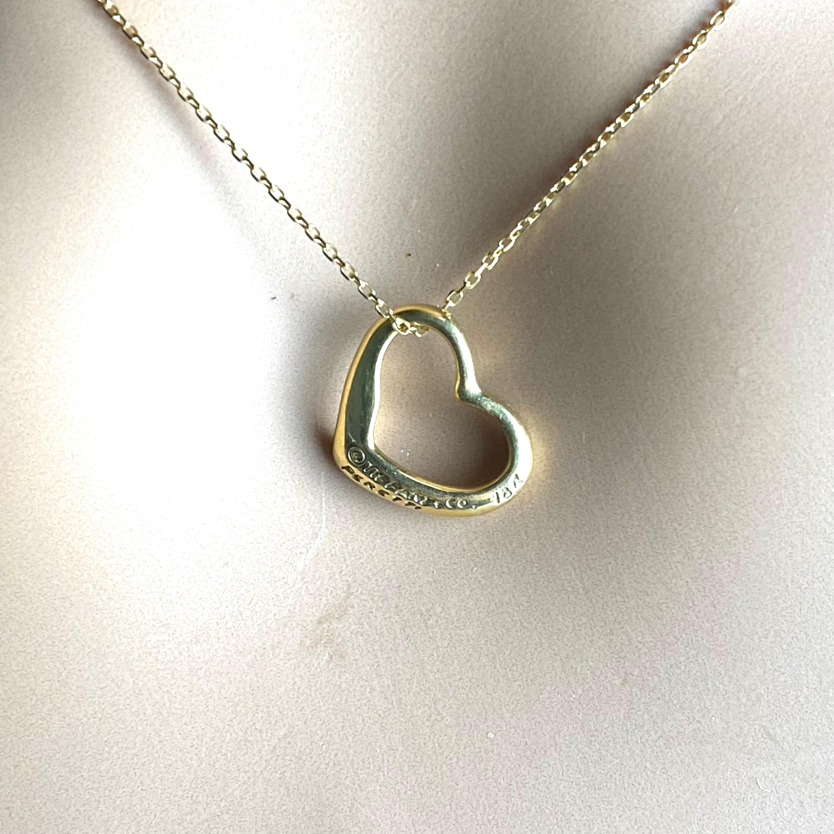 Vintage Tiffany & Co. 18K Yellow Gold Heart Pendant Necklace For Sale 1