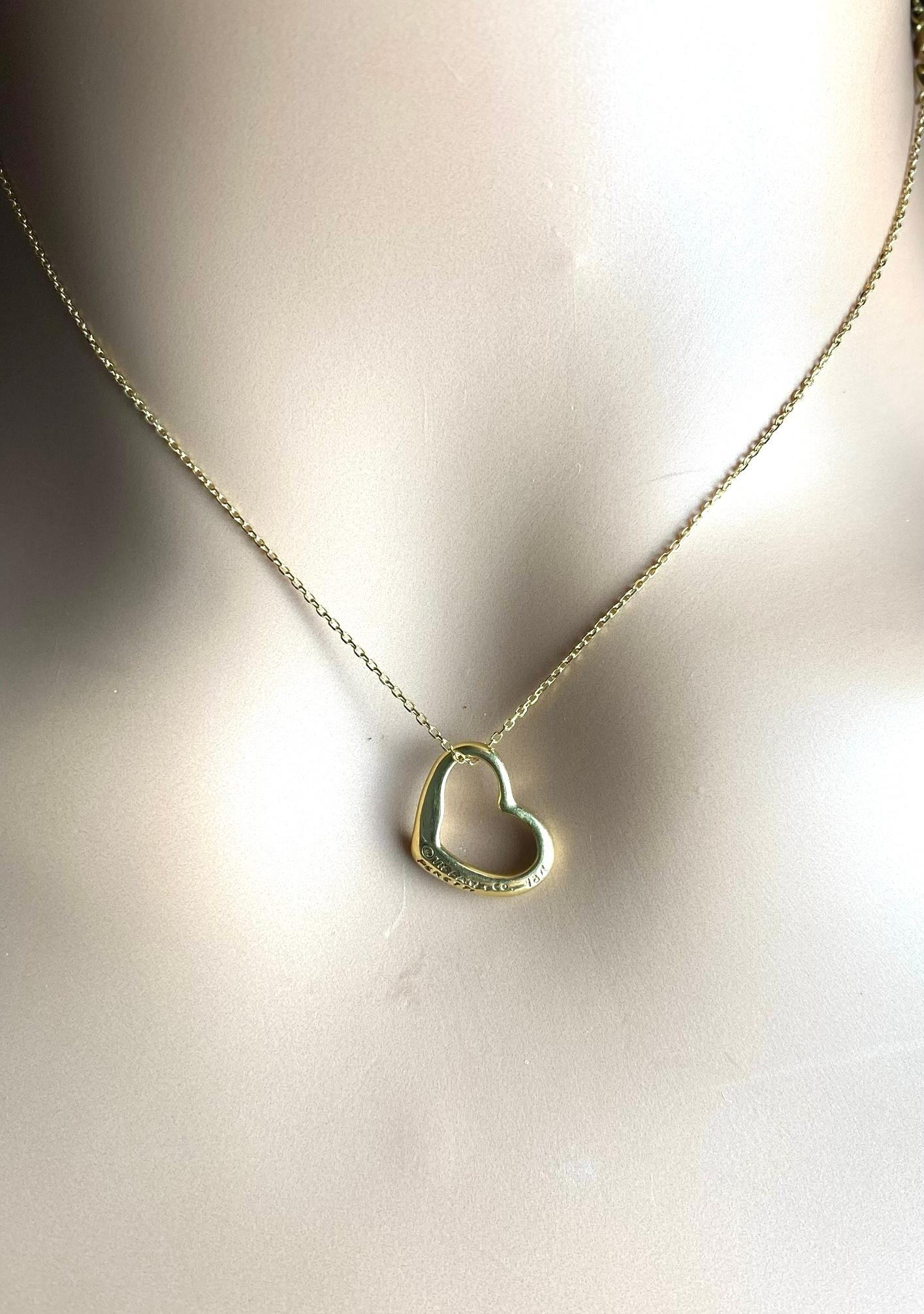 Vintage Tiffany & Co. 18K Yellow Gold Heart Pendant Necklace For Sale 3