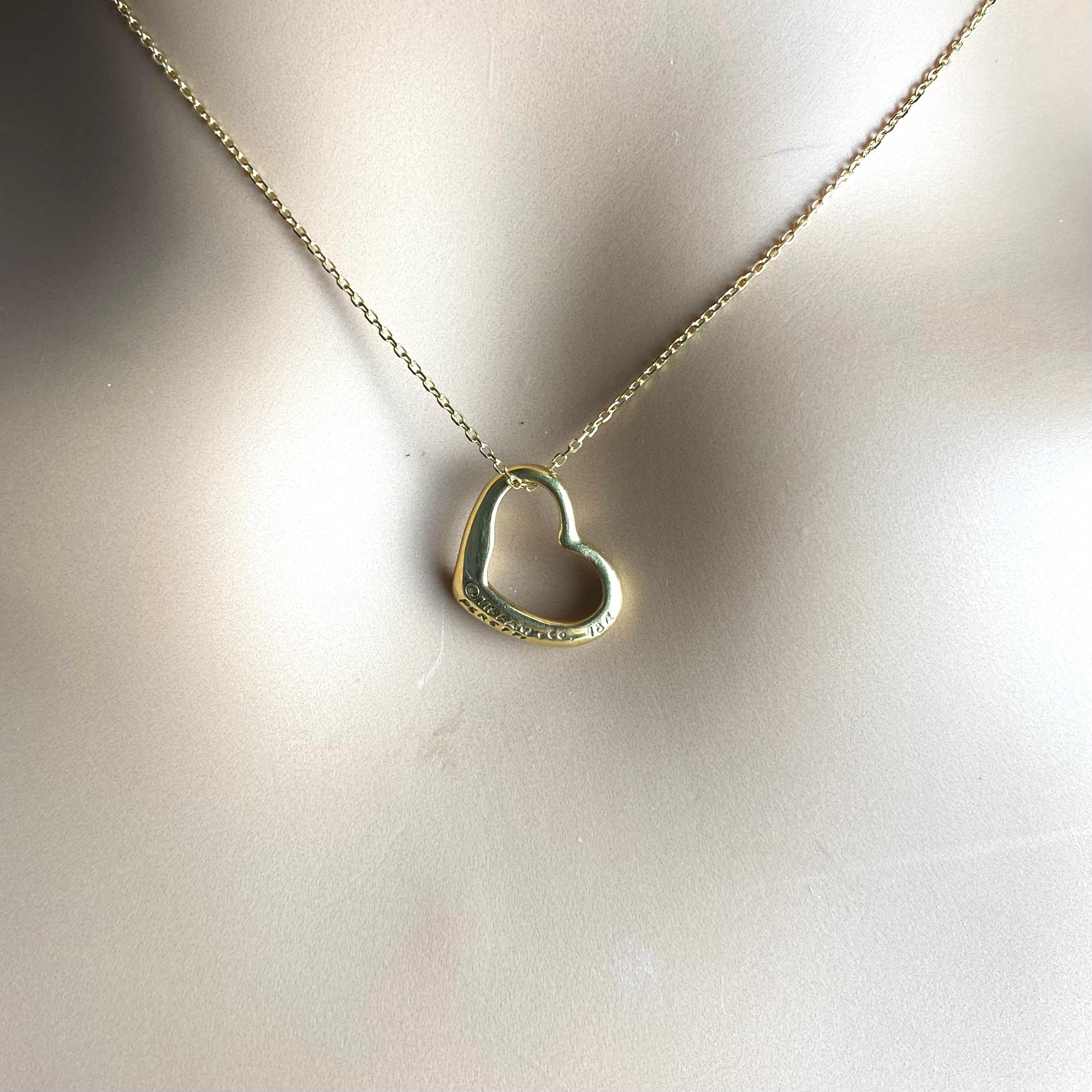 Vintage Tiffany & Co. 18K Yellow Gold Heart Pendant Necklace For Sale 4