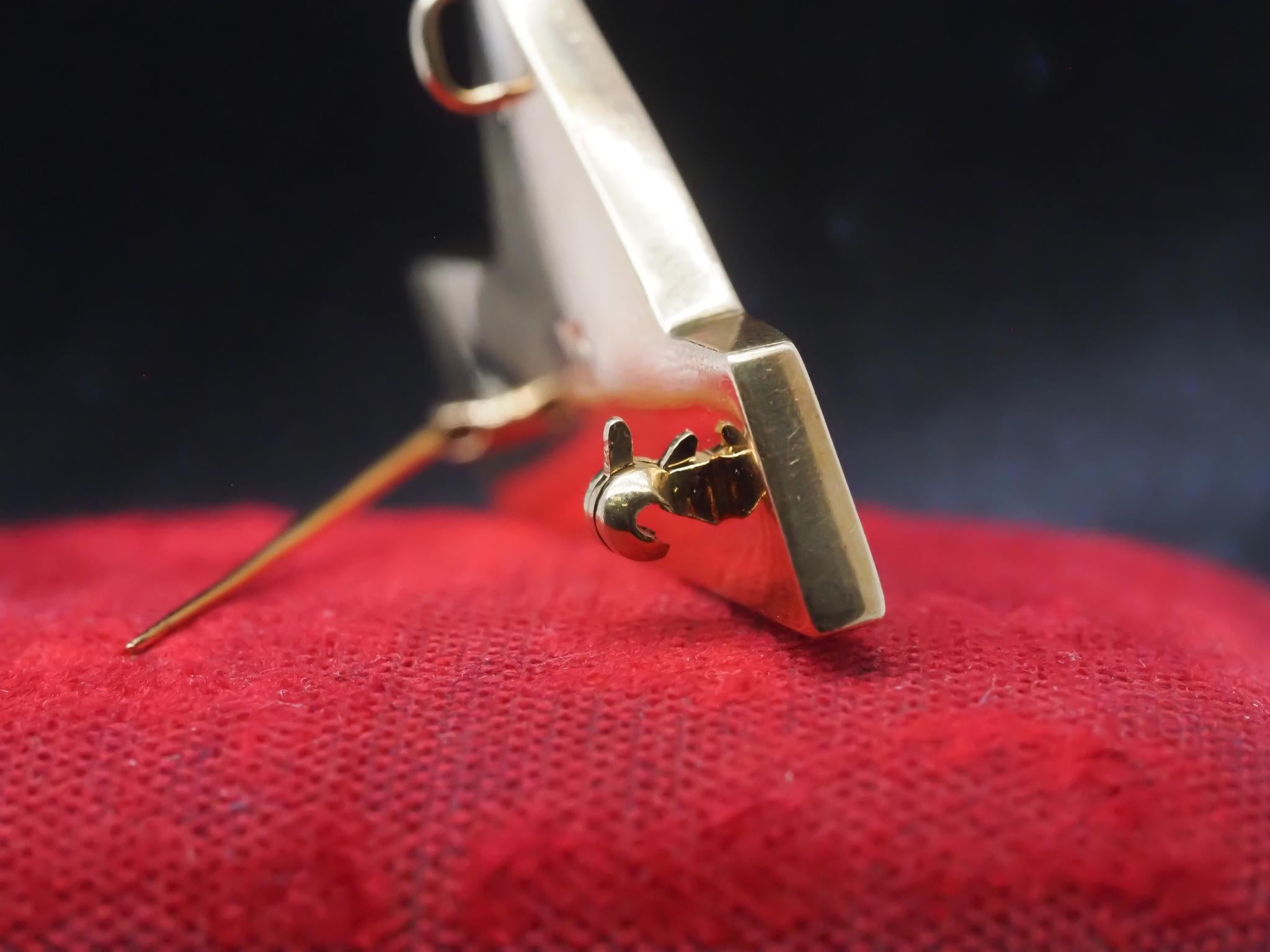 Vintage Tiffany & Co. 18K Yellow Gold Lapis, and Pearl Sail Boat Brooch Pin For Sale 2
