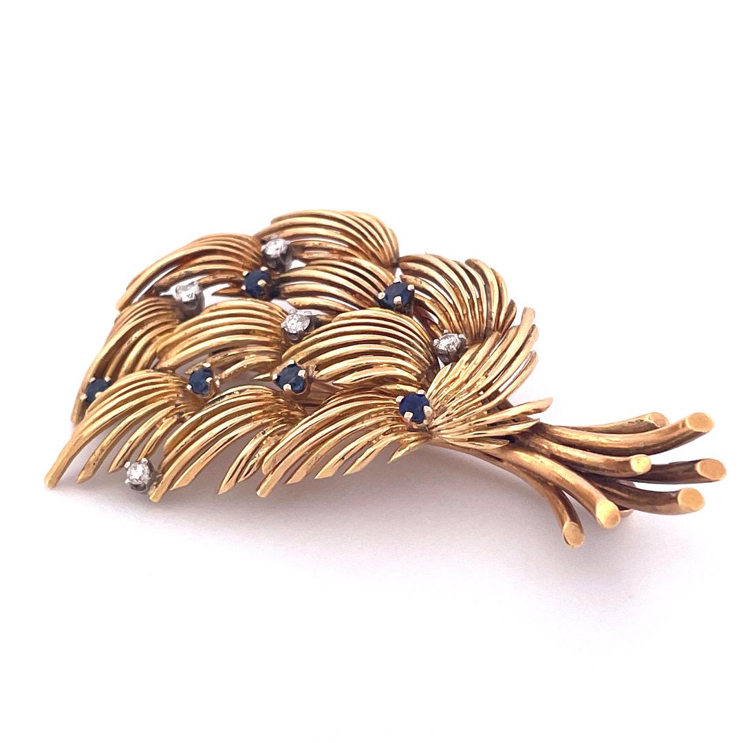 Art Deco Vintage Tiffany & Co. 18k Yellow Gold Leaf Brooch with Sapphires and Diamonds For Sale
