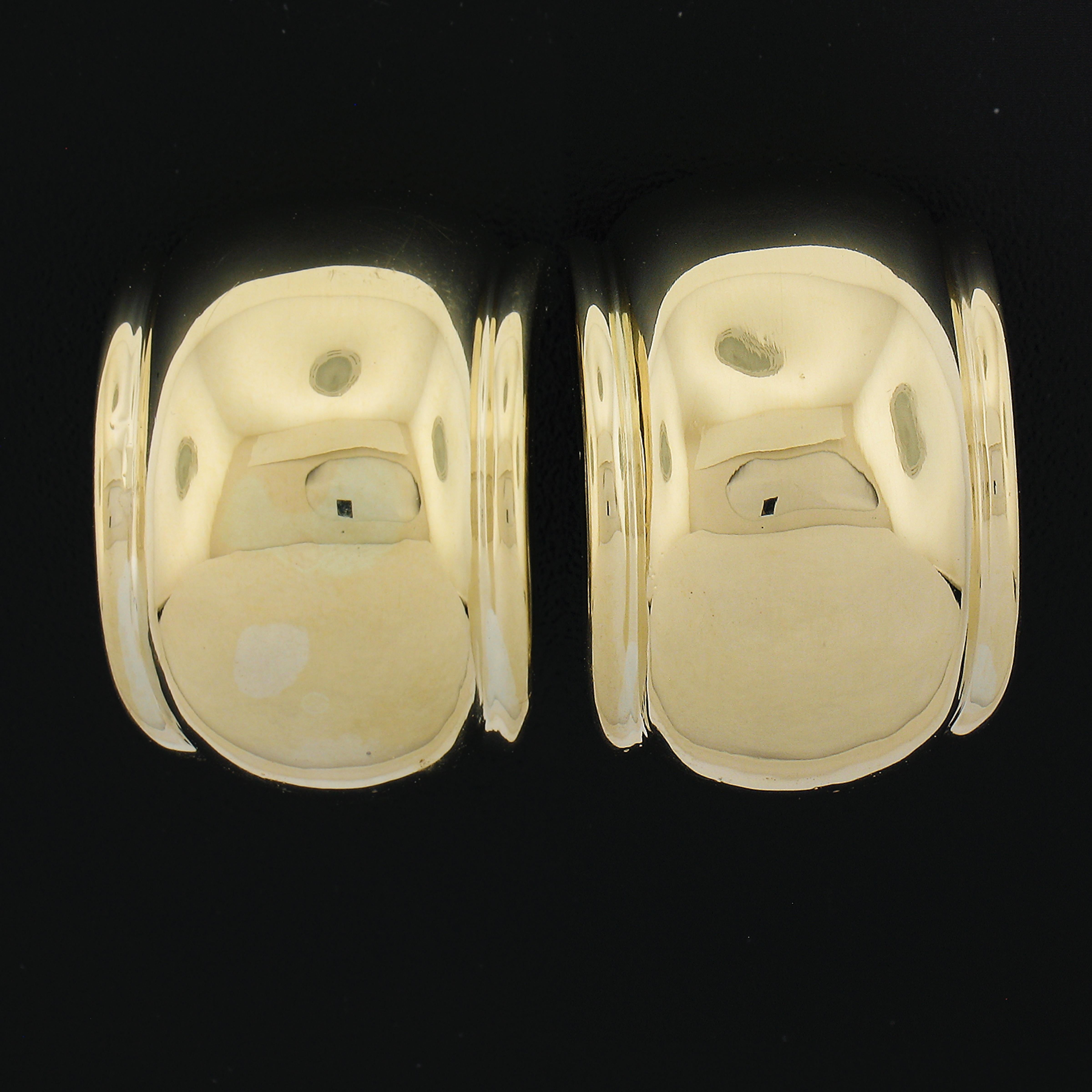 Material: Solid 18k Yellow Gold w/ White Gold Backings
Weight: 19.35 Grams
Backing: Clip On Closures (Pierced ears are NOT required.)
Width: 16.9mm (0.66