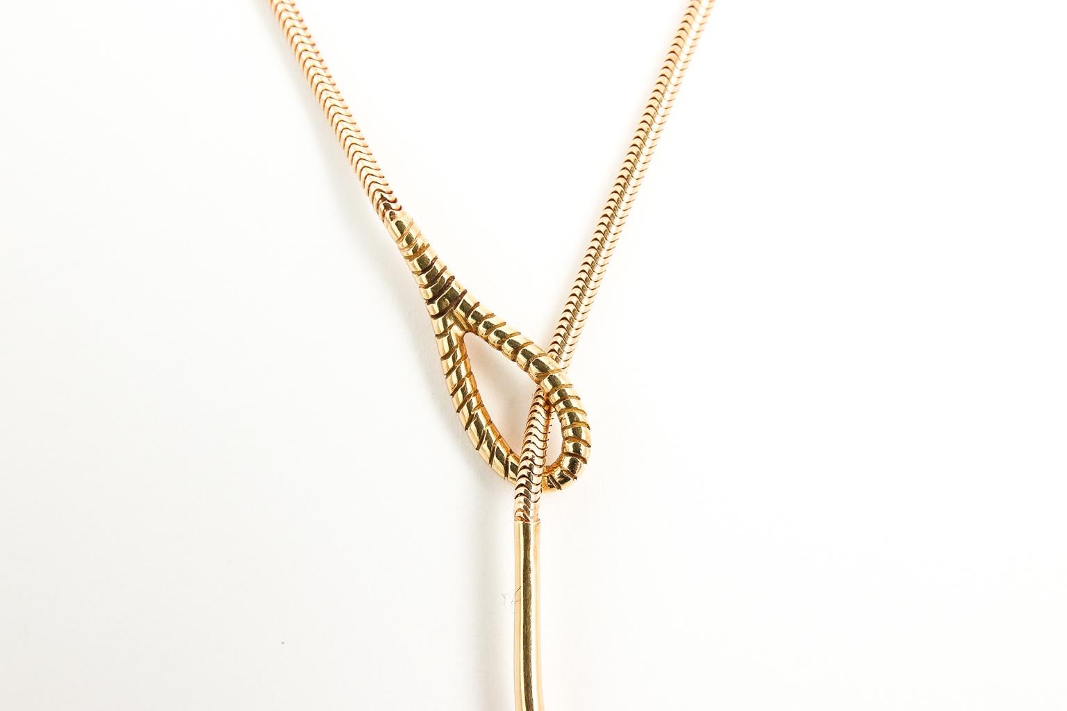 Vintage Tiffany & Co. 18 Karat Yellow Gold Snake Chain Lariat Toggle Necklace In Good Condition In St.amford, CT
