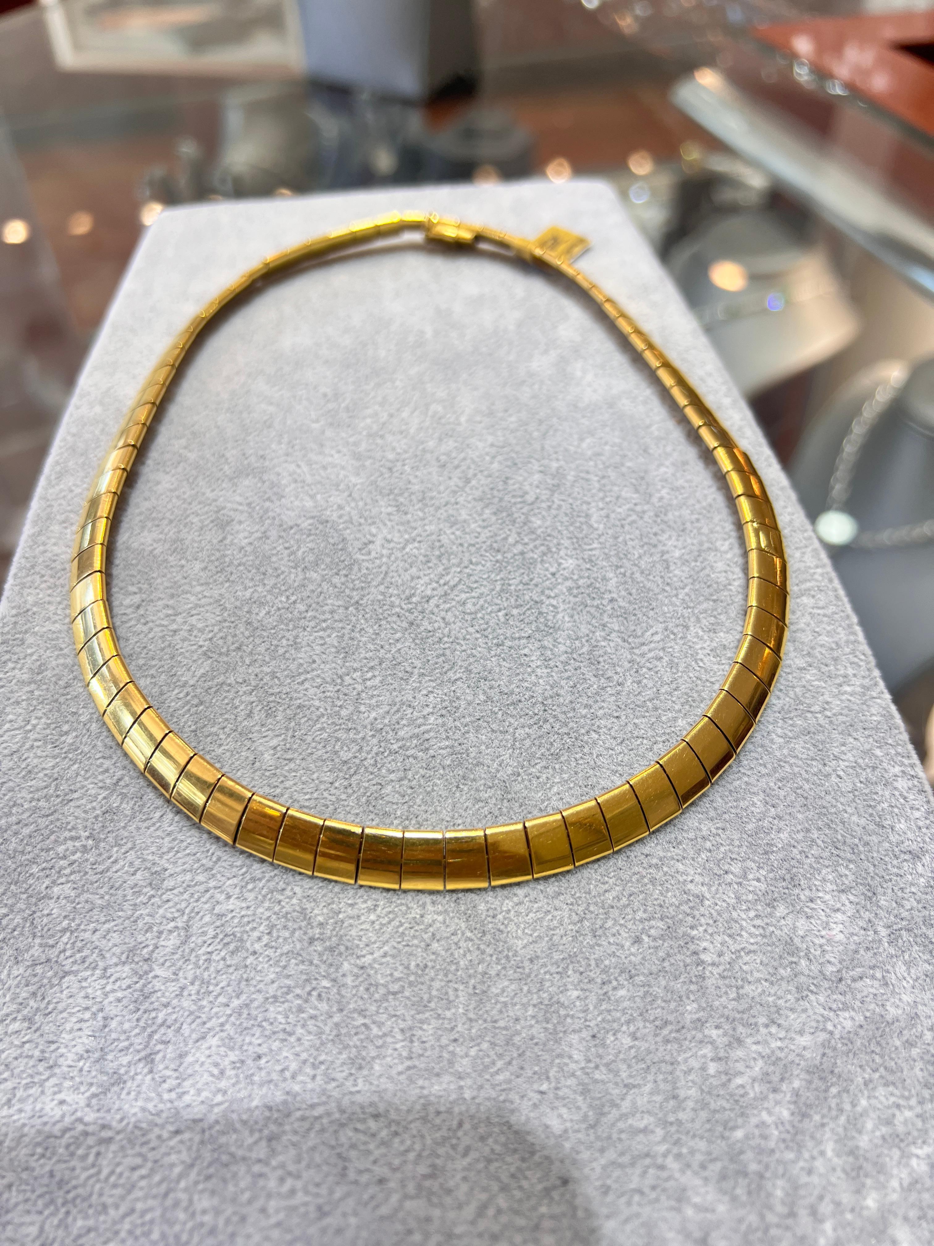Vintage Tiffany & Co. Collana con collare Tubogas in oro giallo 18 carati In condizioni Nuovo in vendita a Great Neck, NY