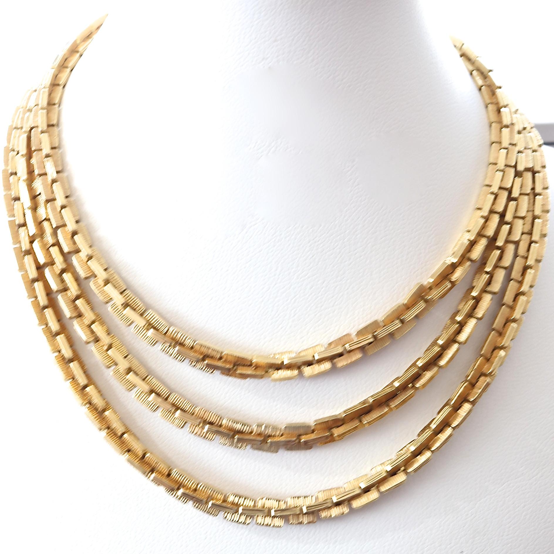 Vintage Tiffany & Co. 1960s Era Long 18 Karat Gold Link Chain In Excellent Condition In Beverly Hills, CA
