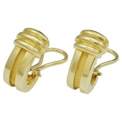 Tiffany & Co. Boucles d'oreilles Atlas vintage en or jaune, 1995