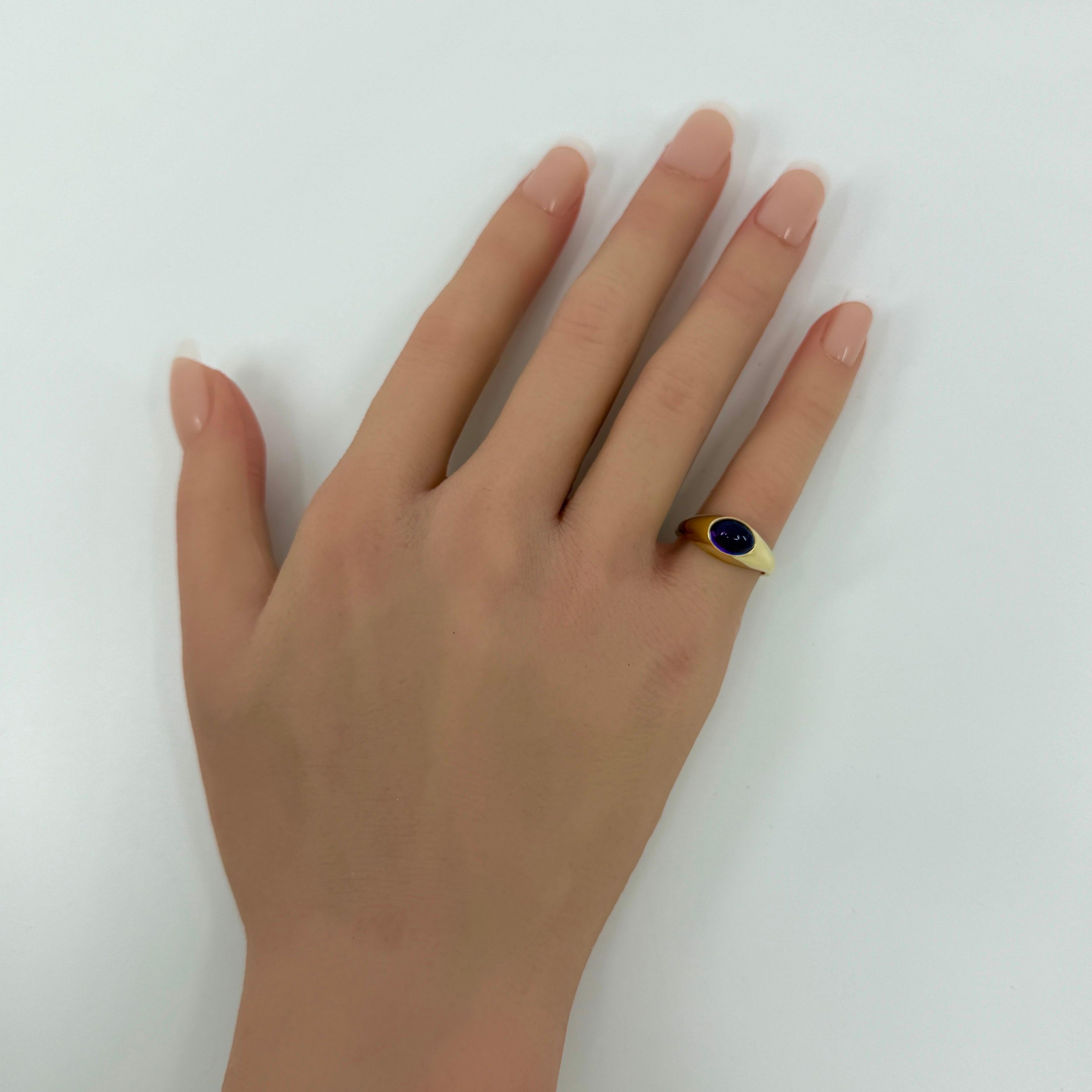 Donna Vintage Tiffany & Co. Anello con cupola in oro giallo 18 carati con ametista ovale e taglio cabochon in vendita