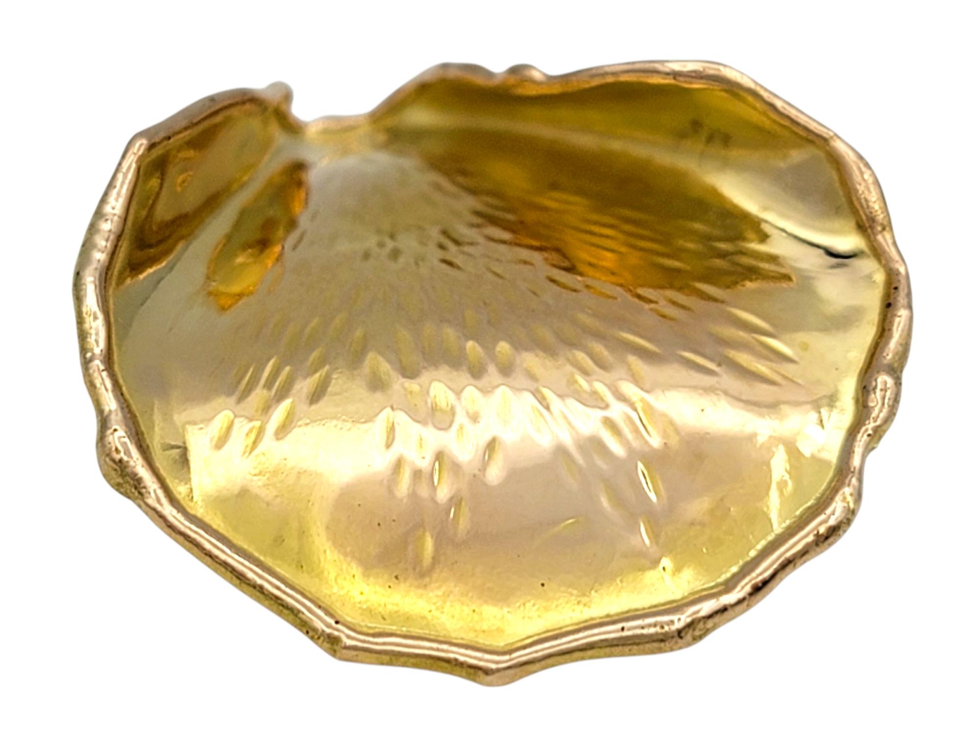 Vintage Tiffany & Co. Angela Cummings Rose Petal Brooch/Pendant in 18 Karat Gold In Good Condition For Sale In Scottsdale, AZ