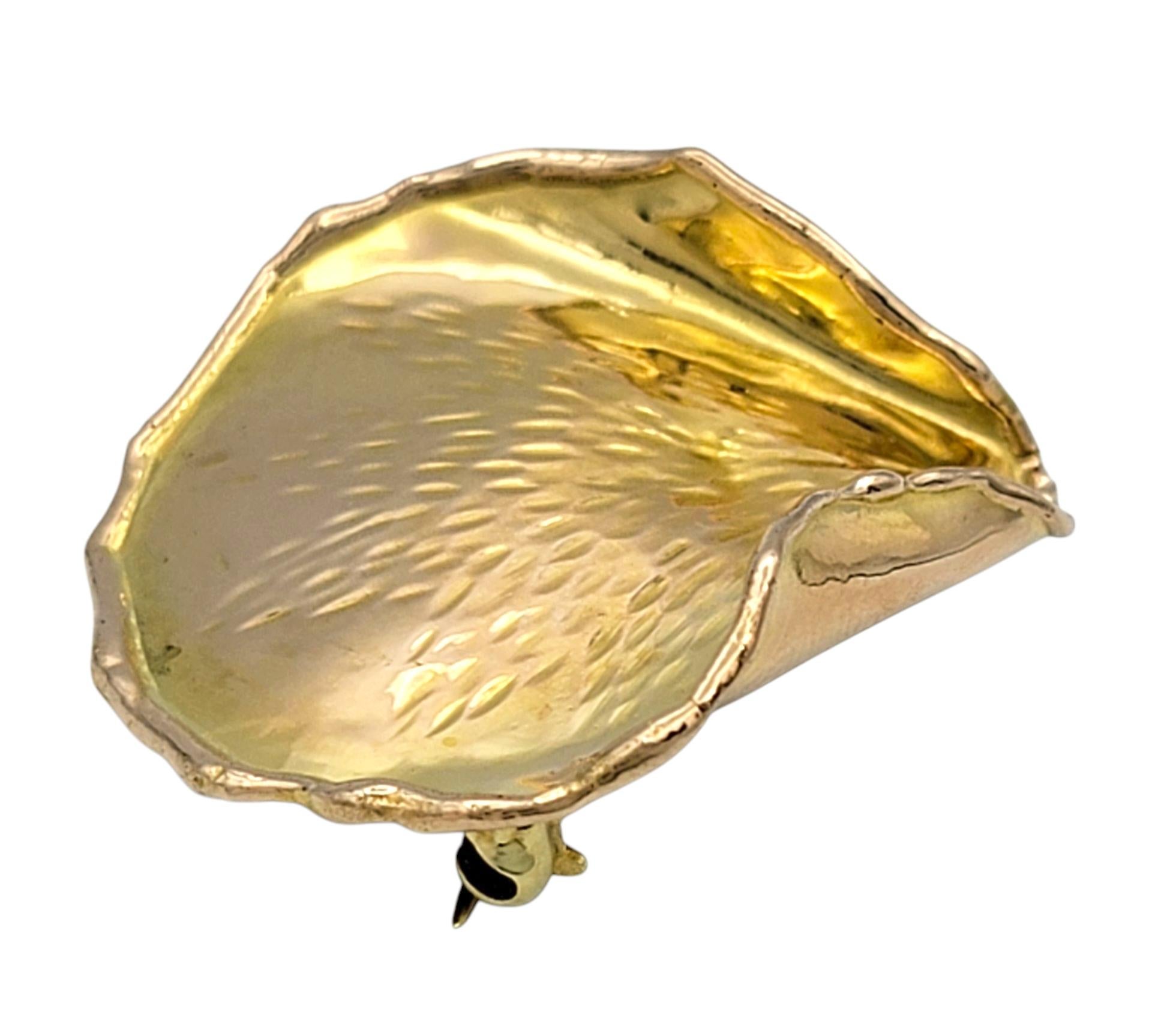 Vintage Tiffany & Co. Angela Cummings Rose Petal Brooch/Pendant in 18 Karat Gold For Sale 1