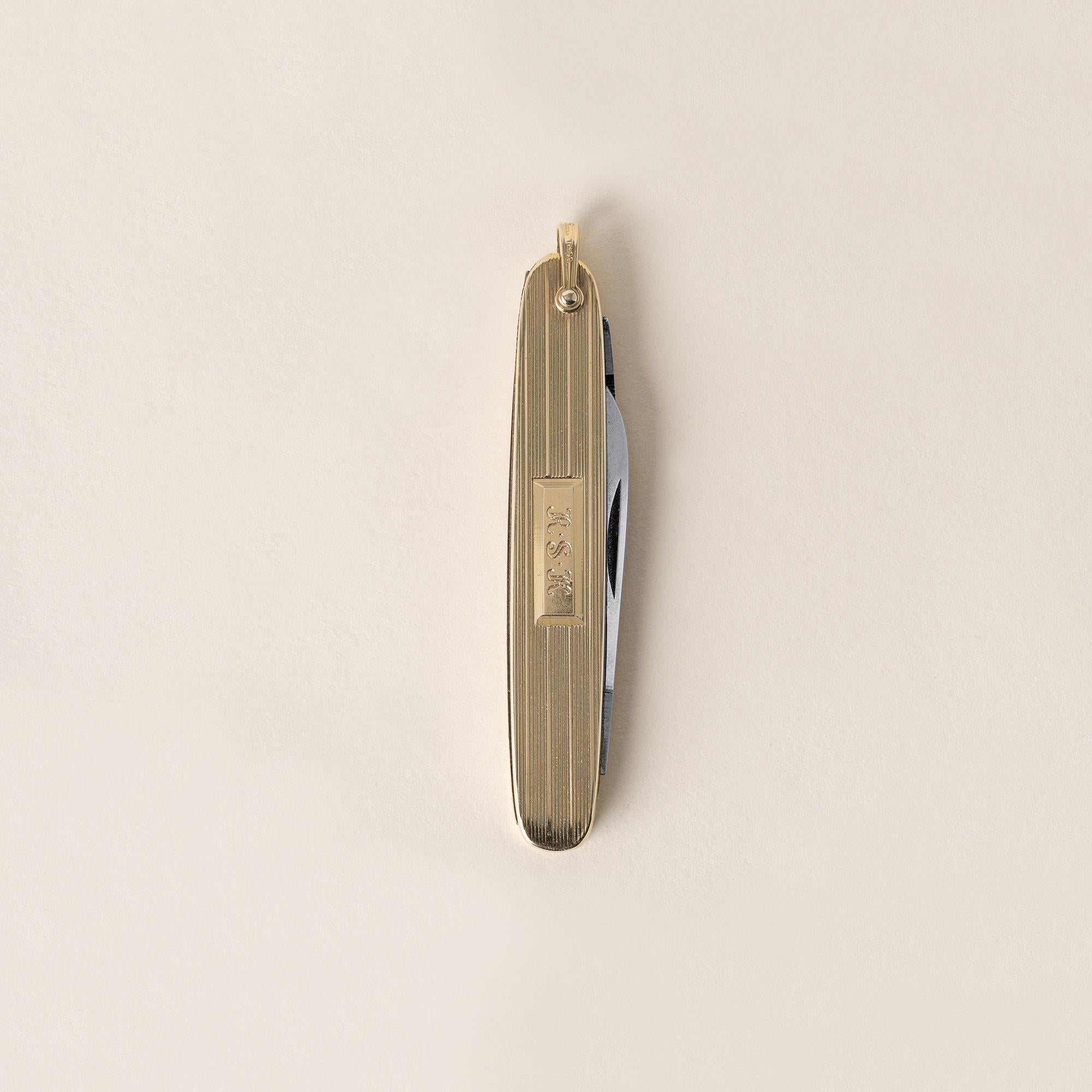 Circa 1950's
Vintage 14k gold Tiffany pocket knife with monogram 
