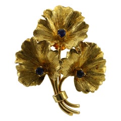 Vintage Tiffany & Co. Blue Sapphire Yellow Gold Flower Bouquet Brooch Necklace