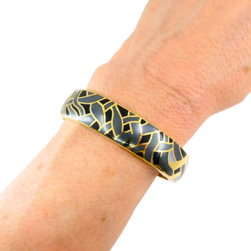 Mixed Cut Vintage Tiffany & Co. Bracelet Gold Mother-of-Pearl Black Onyx Hematite Bangle For Sale
