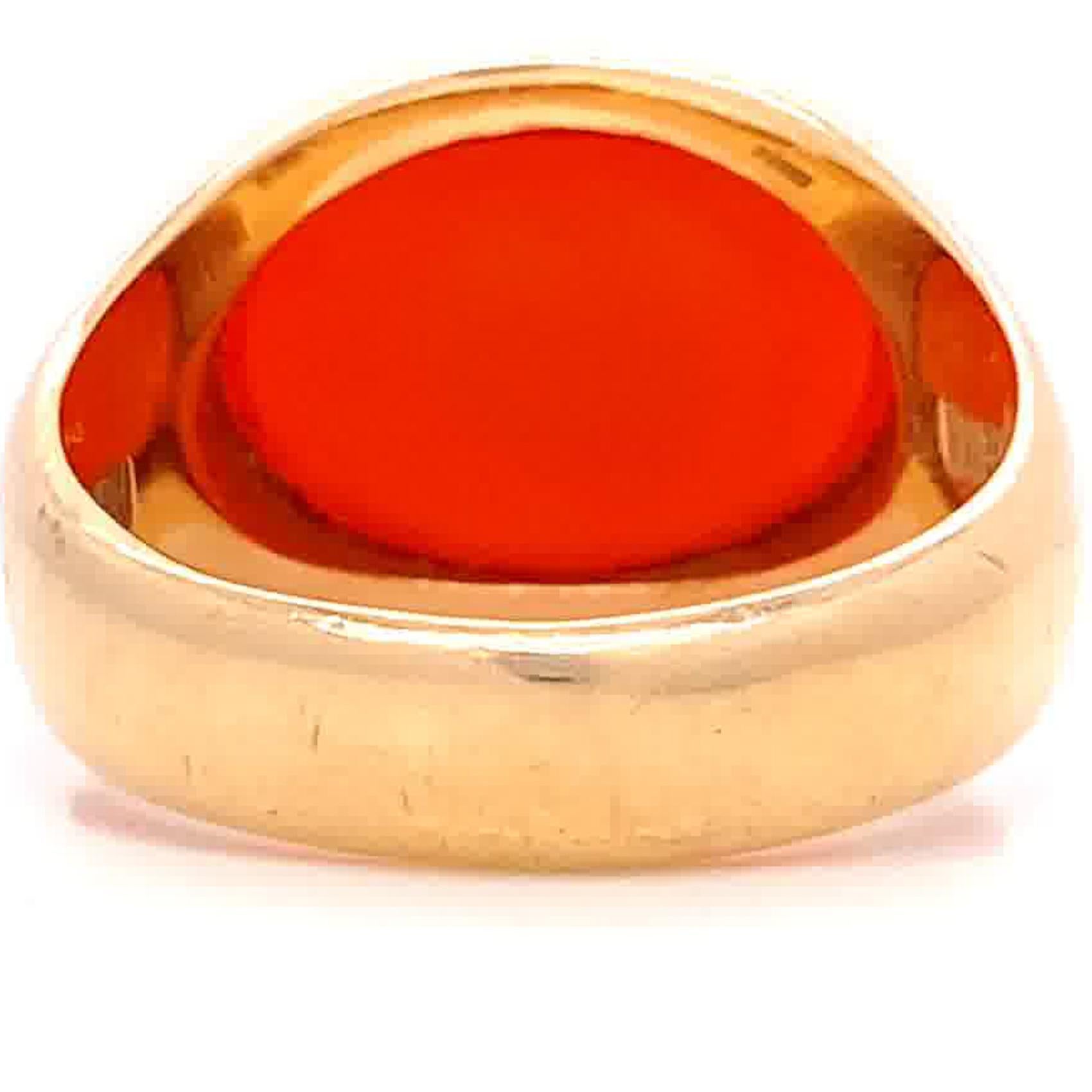 Vintage Tiffany & Co. Carnelian 14 Karat Gold Signet Ring In Excellent Condition In Beverly Hills, CA