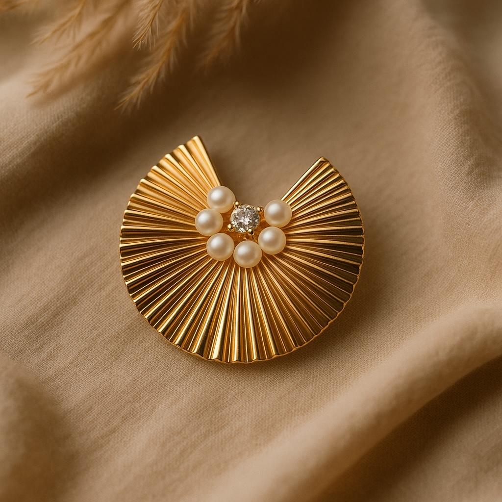 Round Cut Vintage Tiffany Co Circa 1960s 18K Yellow Gold Diamond and Pearl Fur Clip For Sale