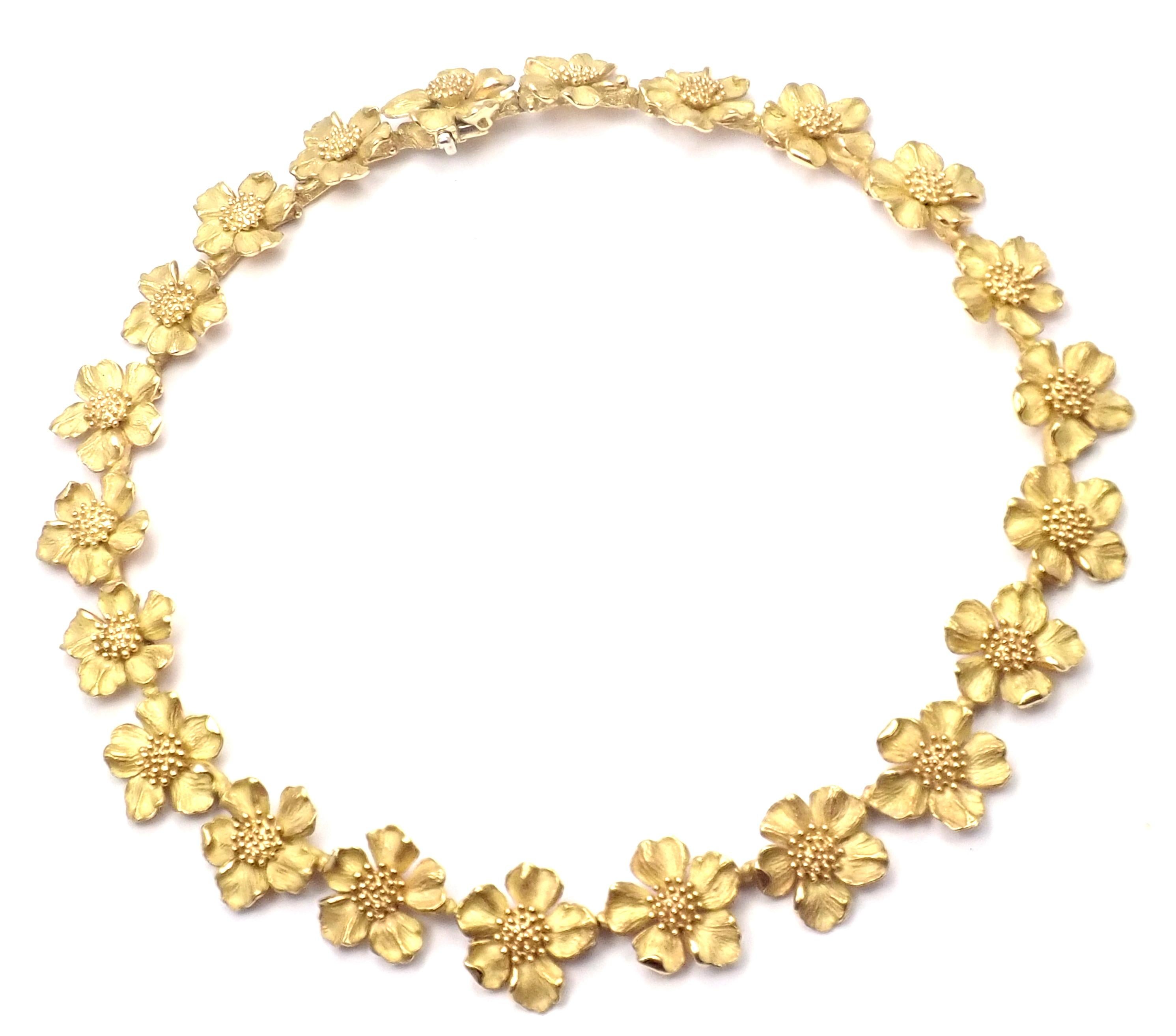 Vintage Tiffany & Co. Classics Dogwood Flower Yellow Gold Necklace 1