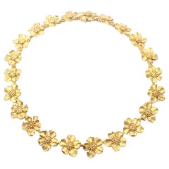 Vintage Tiffany & Co. Classics Dogwood Flower Yellow Gold Necklace