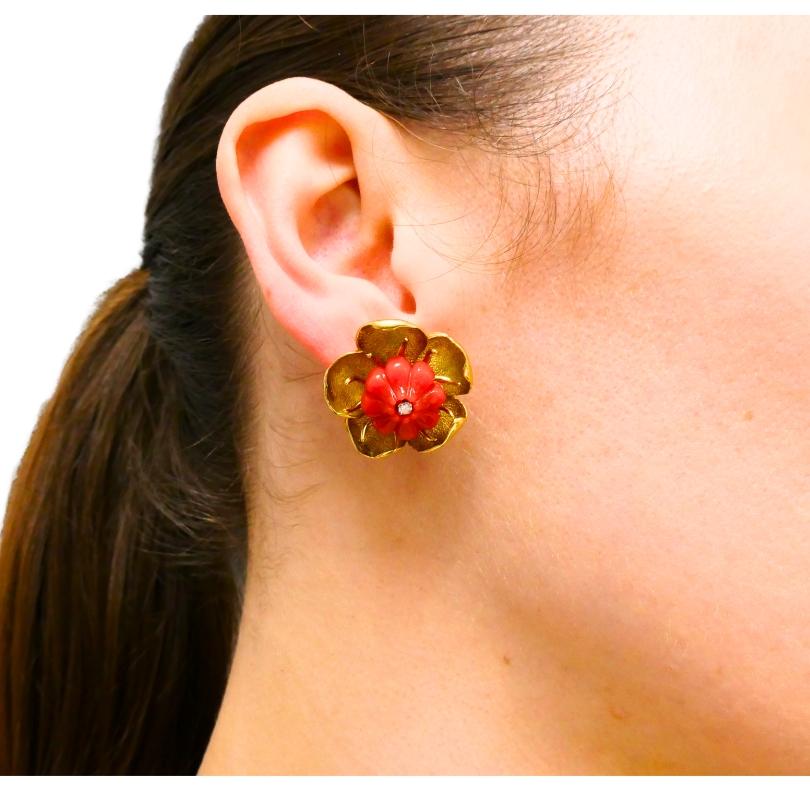 Mixed Cut Vintage Tiffany & Co. Coral Floral Earrings 18k Gold Estate Jewelry