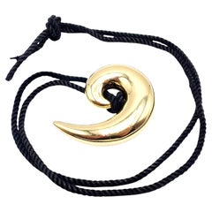 Vintage Tiffany & Co Cummings Large Spiral Nautilus Yellow Gold Pendant Necklace