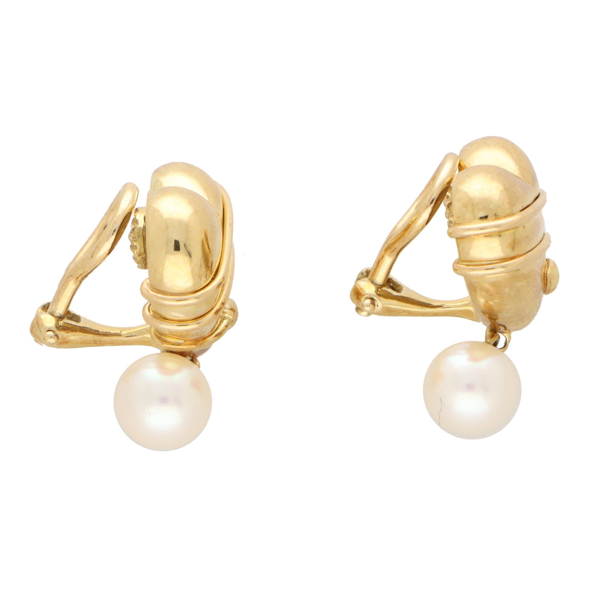  Weinlese Tiffany & Co. Amor Pfeil Perlen Ohrringe im Zustand „Hervorragend“ im Angebot in London, GB