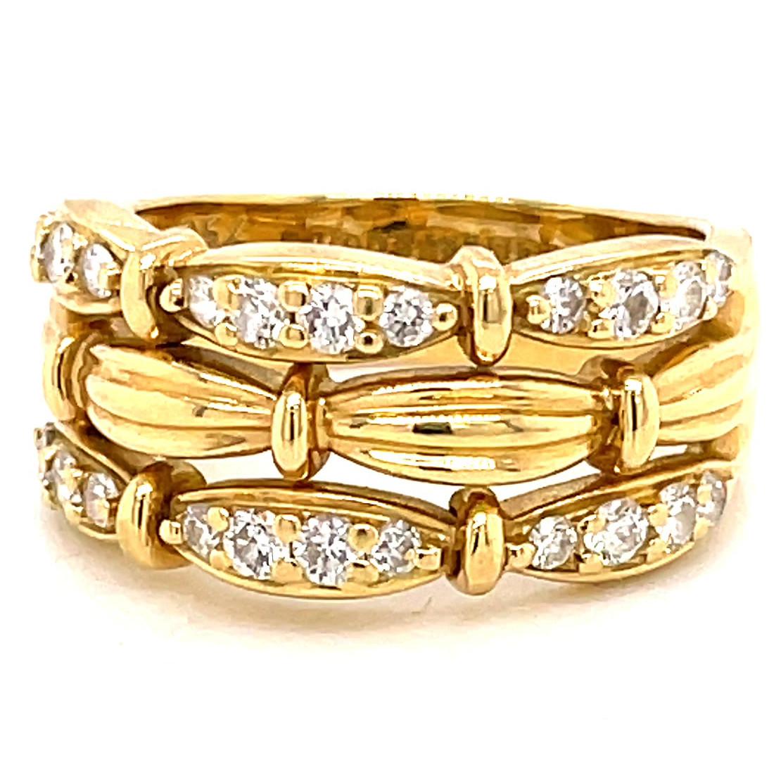 Vintage Tiffany & Co. Diamond 18 Karat Gold Ring In Excellent Condition In Beverly Hills, CA