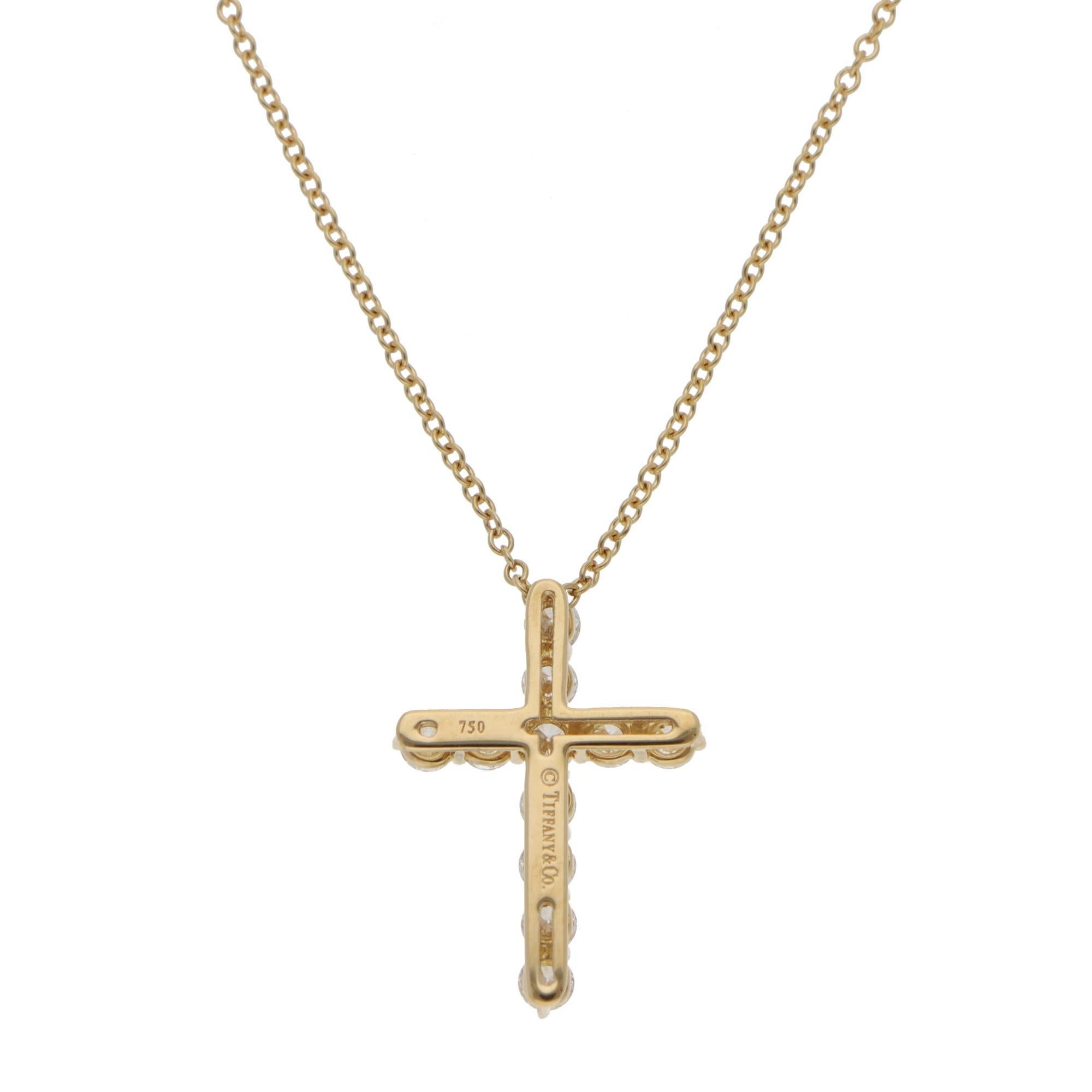 Weinlese Tiffany & Co. Diamant-Kreuz-Halskette aus Gelbgold (Moderne) im Angebot