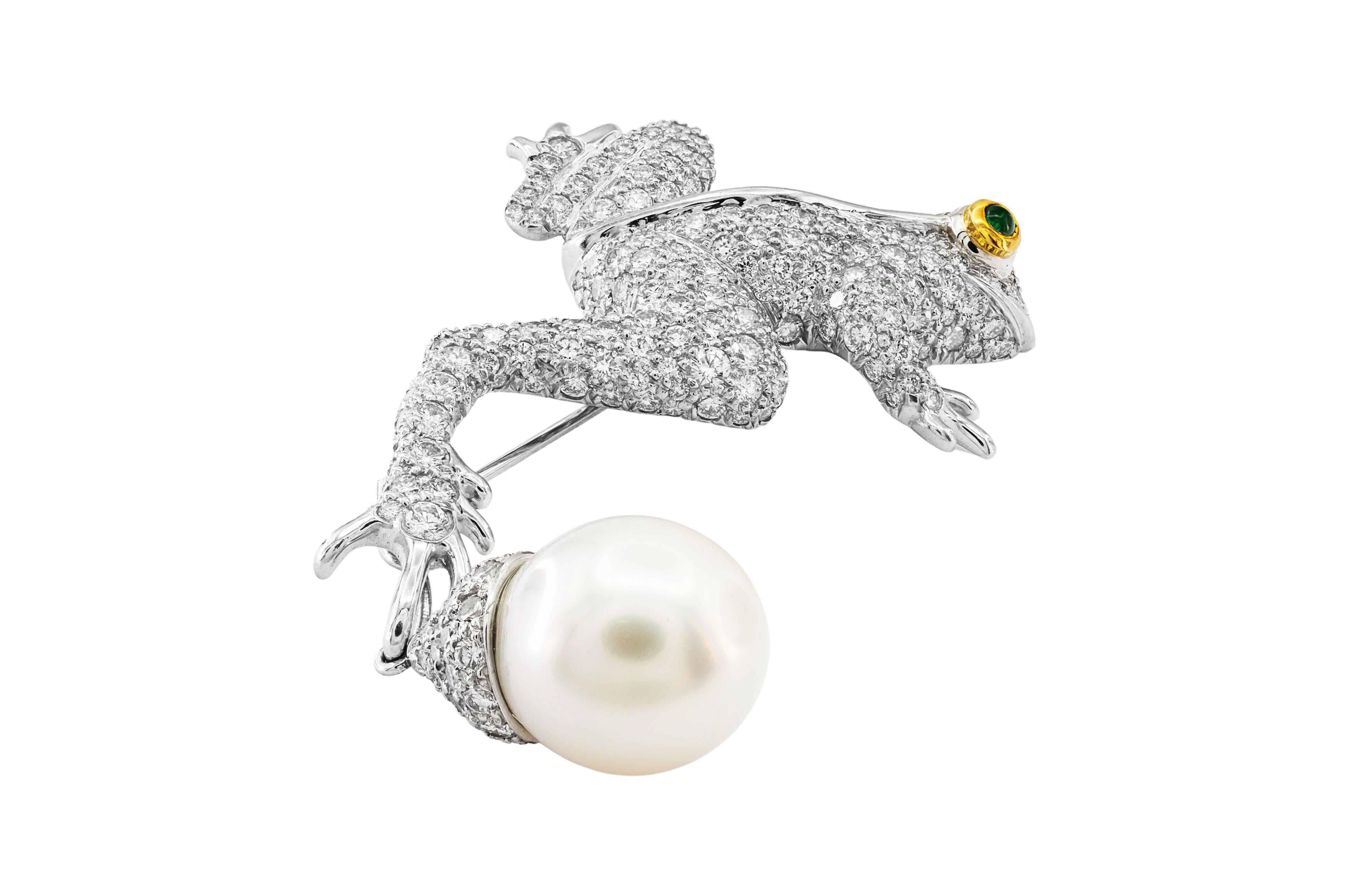 Round Cut Vintage Tiffany & Co. / Diamond & Pearl Frog Set For Sale