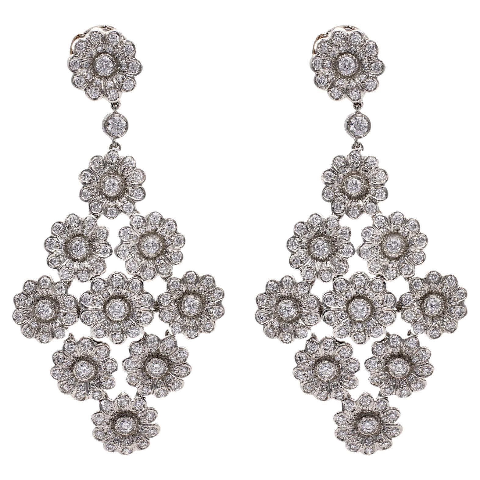 Vintage Tiffany & Co. Boucles d'oreilles chandelier en platine avec diamants et roses