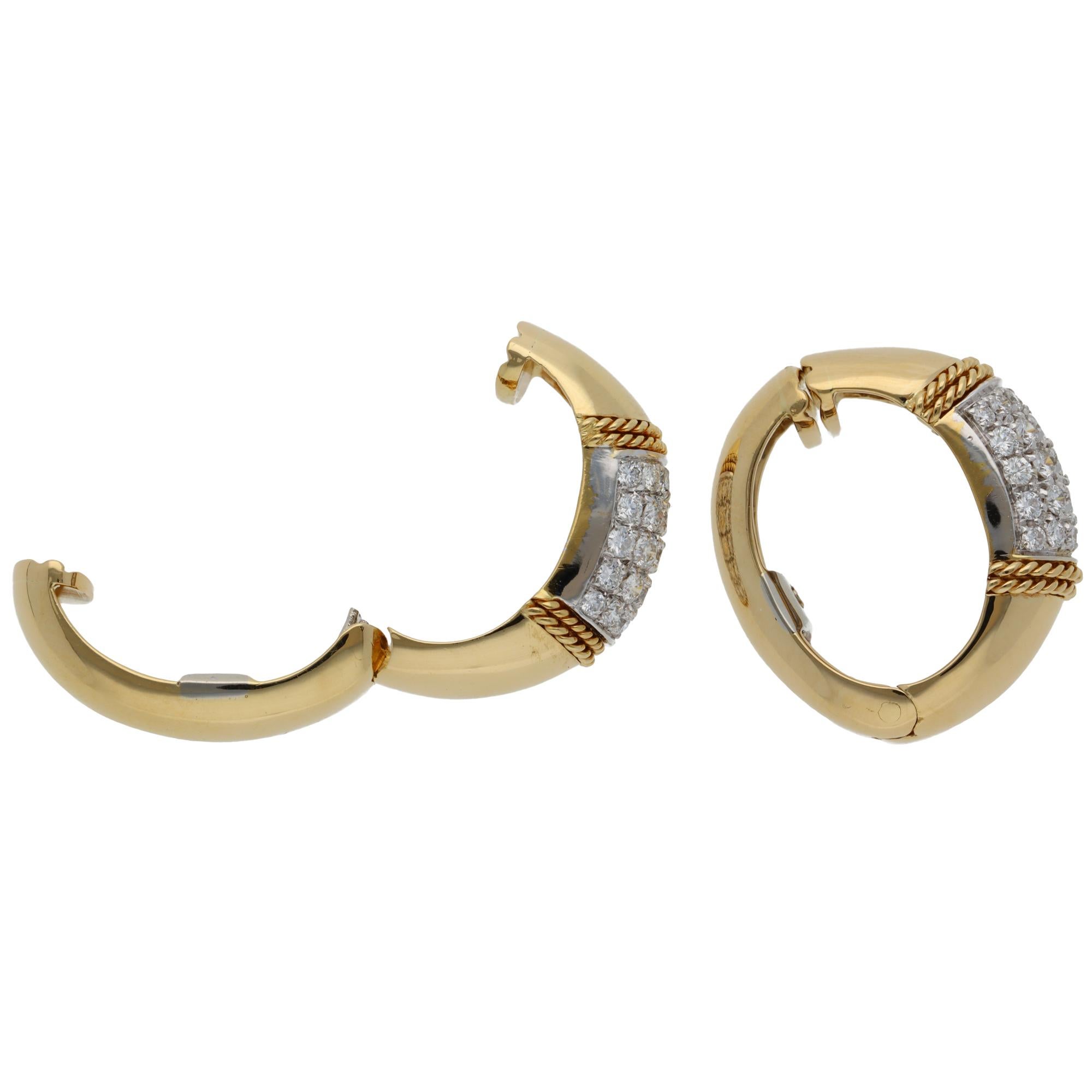 Taglio rotondo Tiffany & Co. d'epoca. Orecchini a cerchio con diamante in vendita