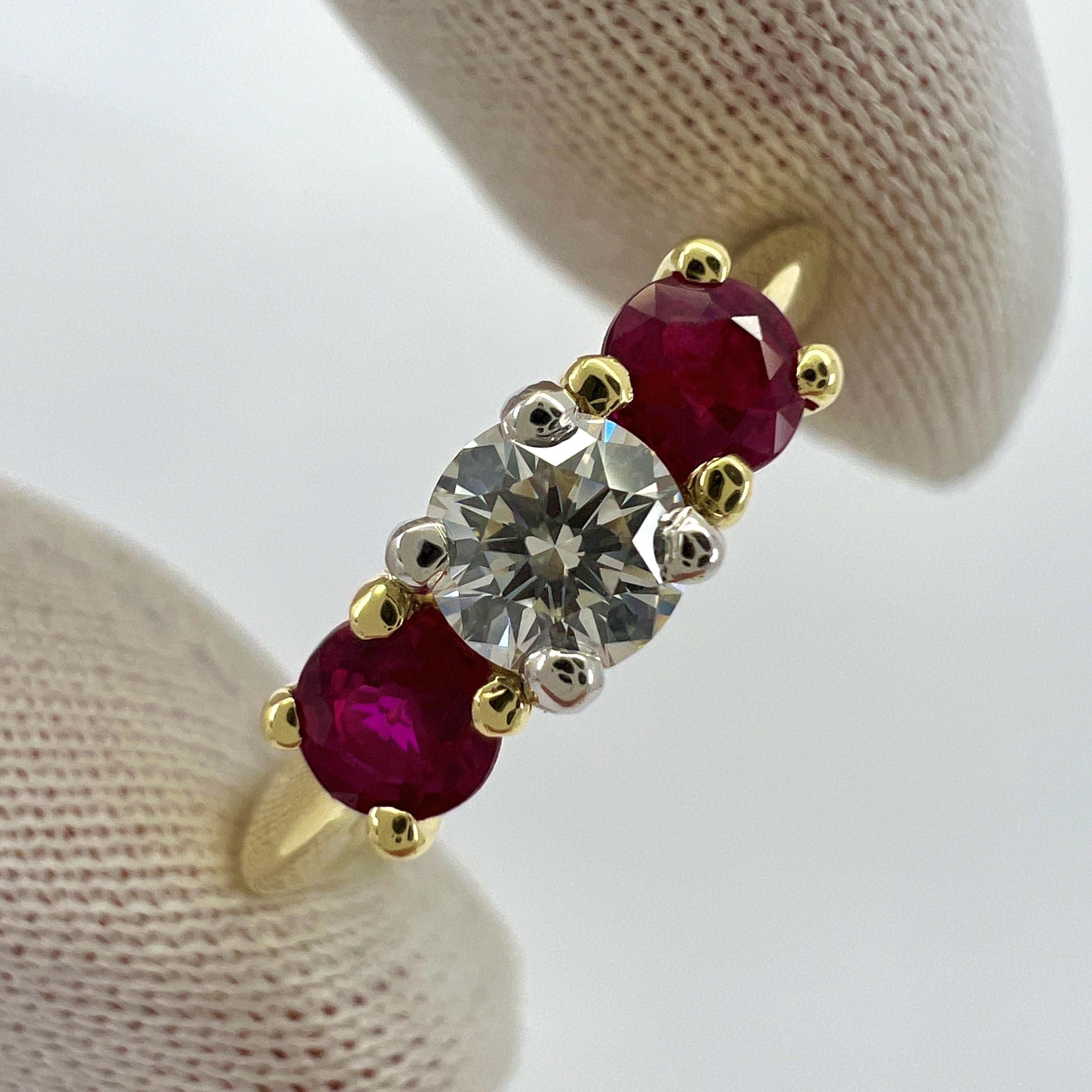 Vintage Tiffany & Co Diamond & Ruby 18k Yellow Gold & Platinum Three Stone Ring In Excellent Condition In Birmingham, GB