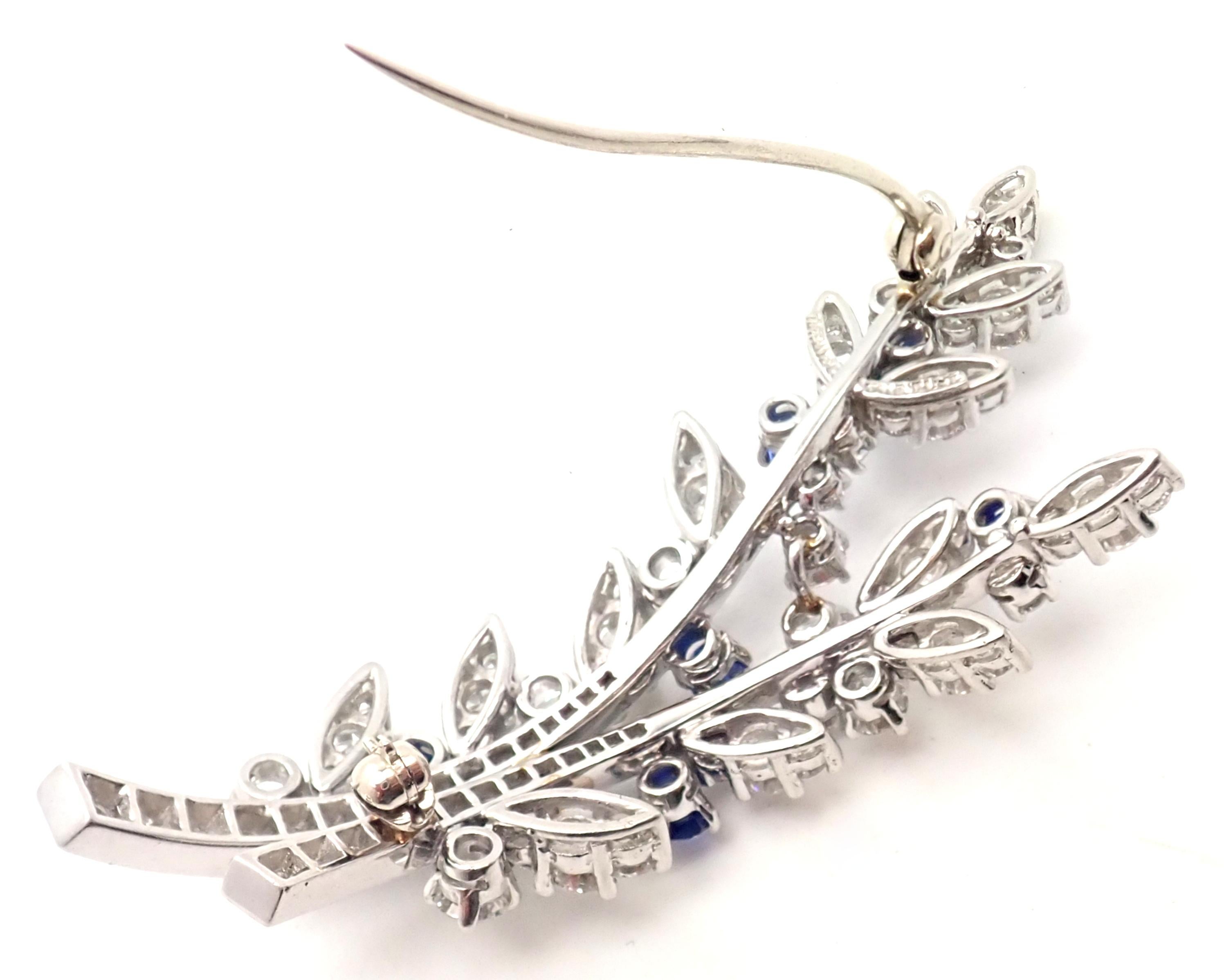 Weinlese Tiffany & Co. Diamant-Saphir-Blume Platin Pin-Brosche im Zustand „Hervorragend“ im Angebot in Holland, PA