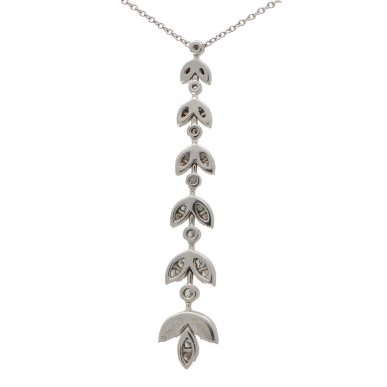 Vintage Tiffany & Co. Diamond ‘Wisteria’ Pendant Necklace Set in Platinum For Sale 1