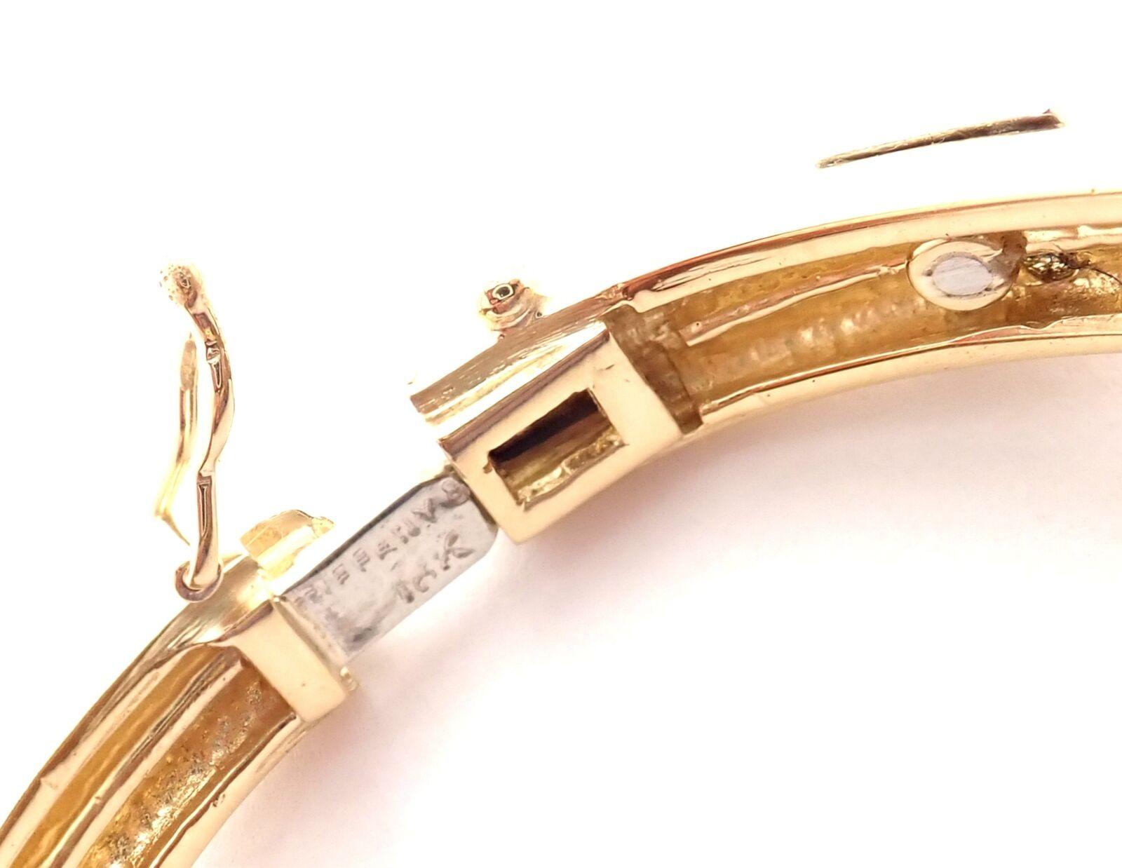 Vintage Tiffany & Co Diamond Yellow Gold Bangle Bracelet In Excellent Condition For Sale In Holland, PA