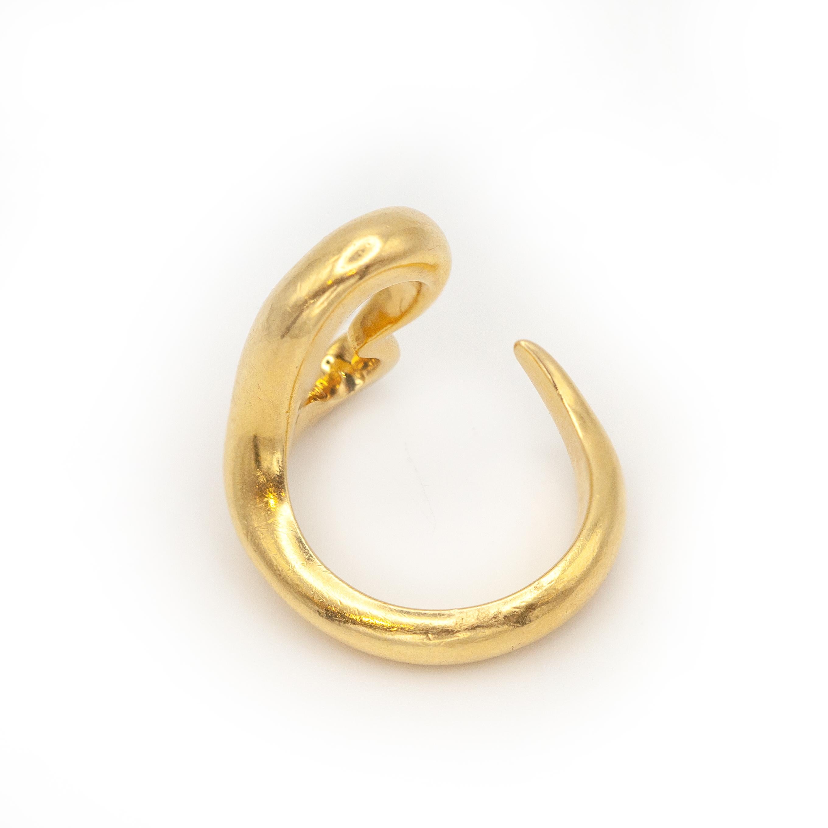 Weinlese Tiffany & Co. Elsa Peretti Offener Herzring aus 18 Karat Gelbgold (Moderne) im Angebot