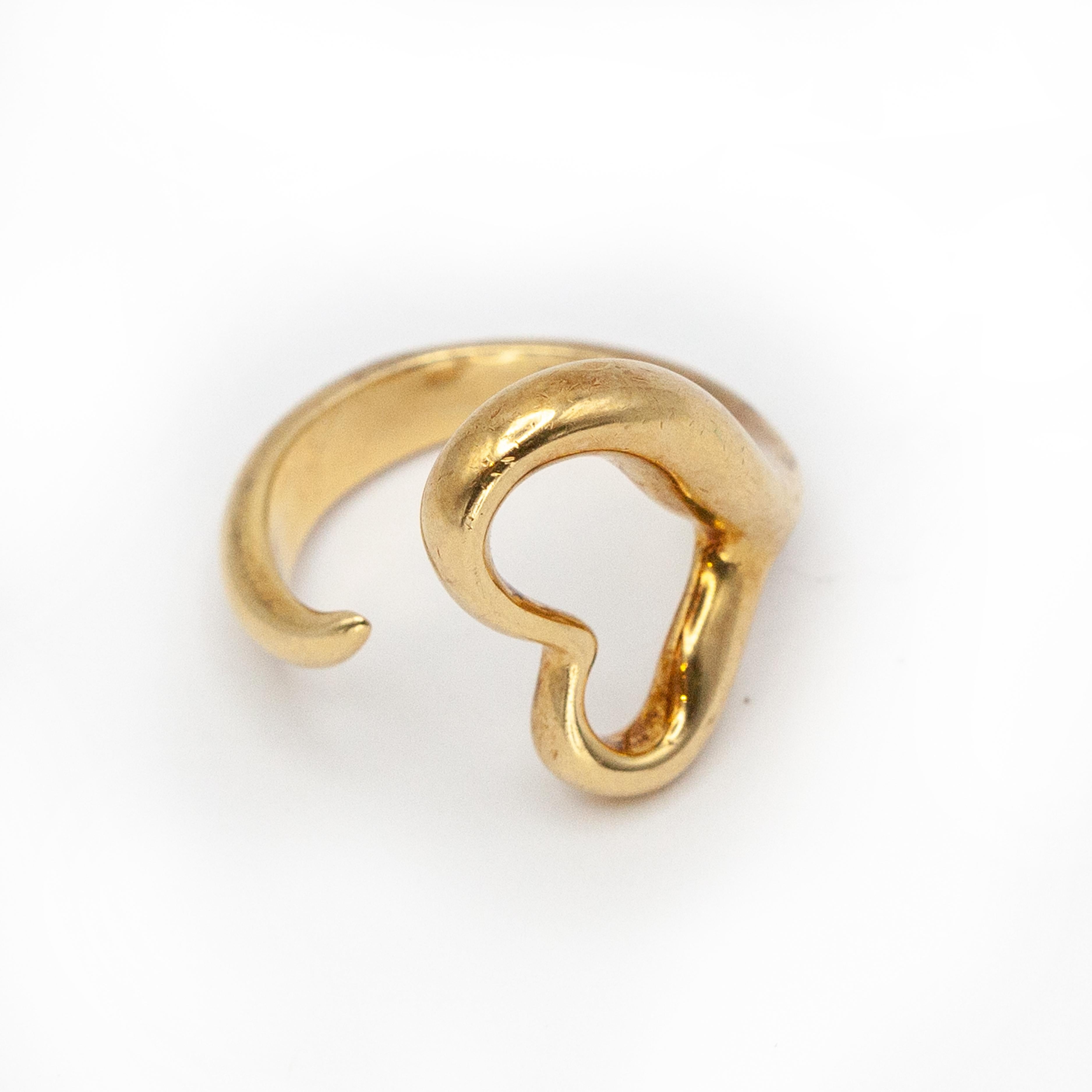 Weinlese Tiffany & Co. Elsa Peretti Offener Herzring aus 18 Karat Gelbgold im Zustand „Hervorragend“ im Angebot in New York, NY