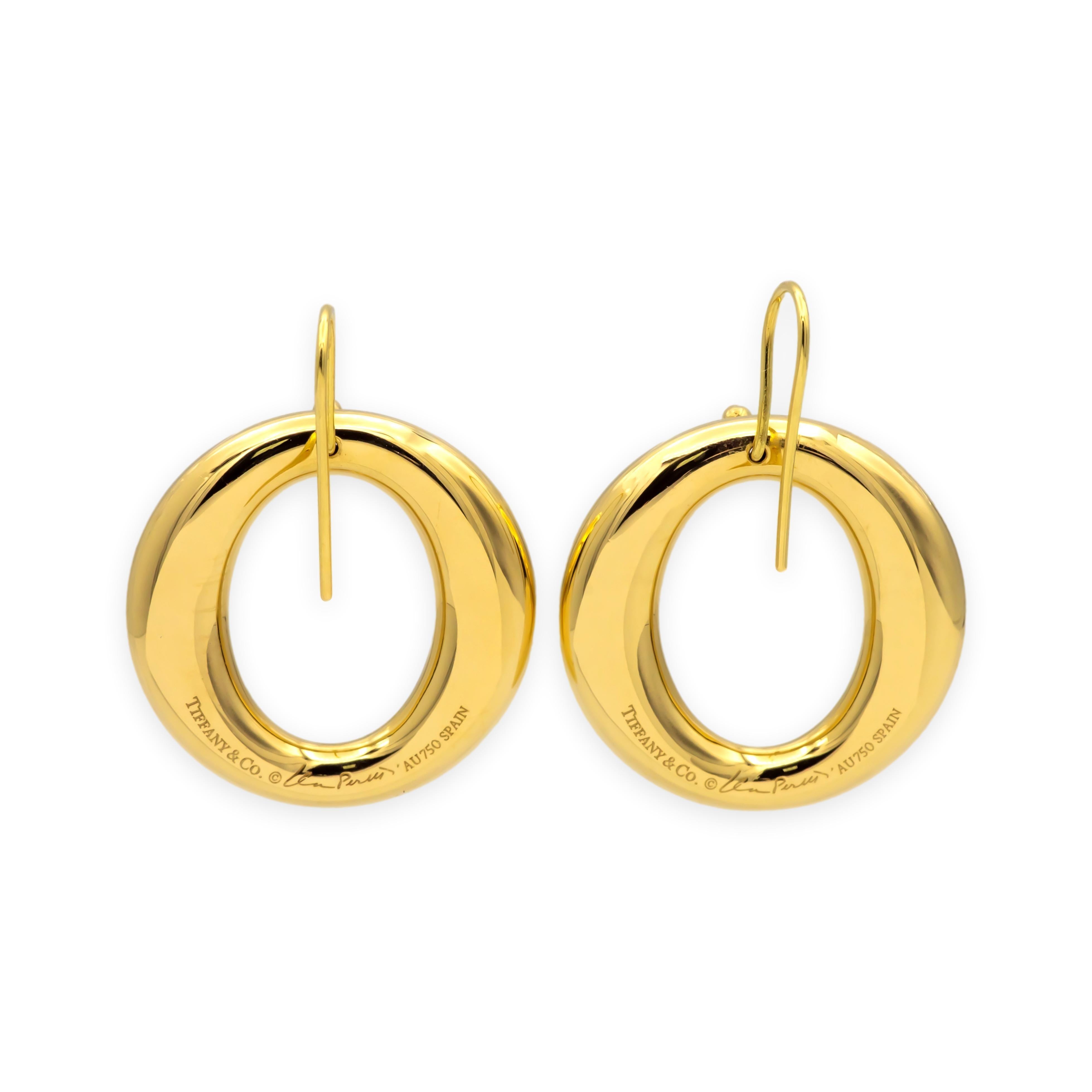 Tiffany & Co. d'epoca. Orecchini a gancio Elsa Peretti in oro giallo 18 carati in vendita 1