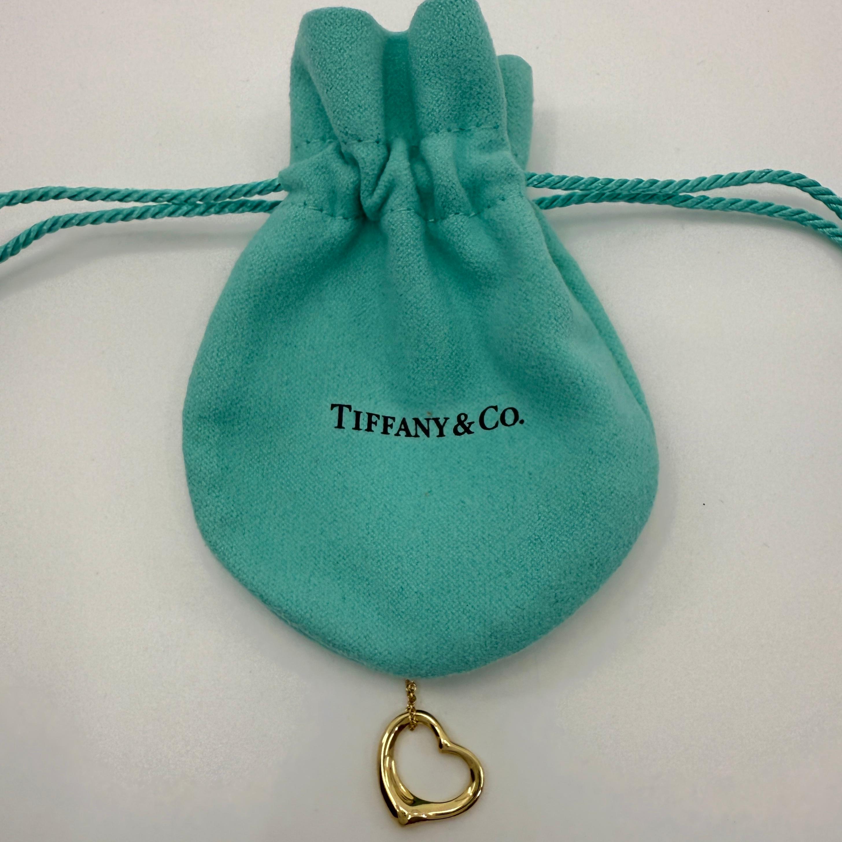 Vintage Tiffany & Co. Elsa Peretti Open Heart 18k Gold Pendant Necklace For Sale 7