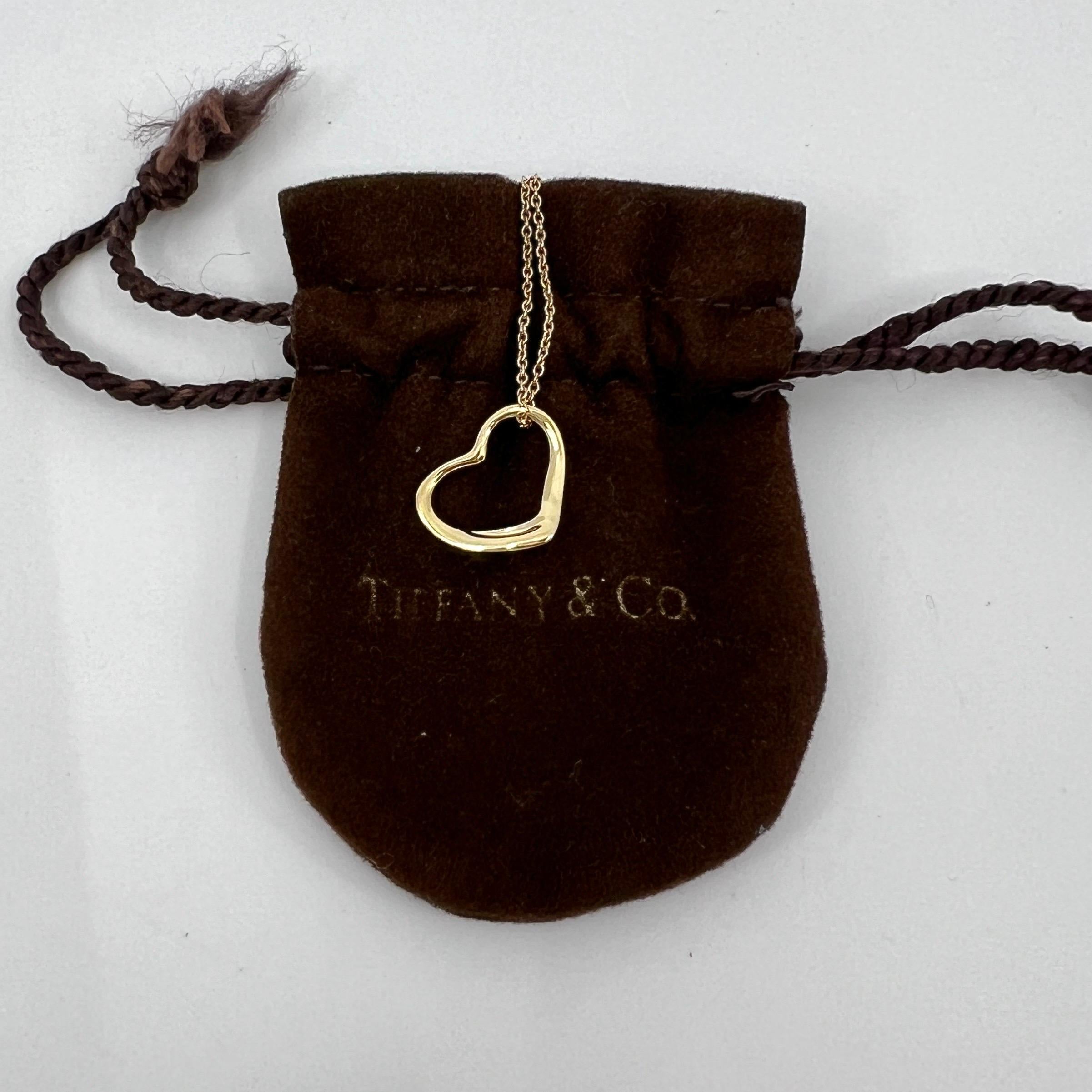 Vintage Tiffany & Co. Elsa Peretti Open Heart 18k Gold Pendant Necklace In Excellent Condition In Birmingham, GB