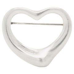 Weinlese Tiffany & Co. Elsa Peretti Offene Herzbrosche / Anstecknadel aus Sterlingsilber