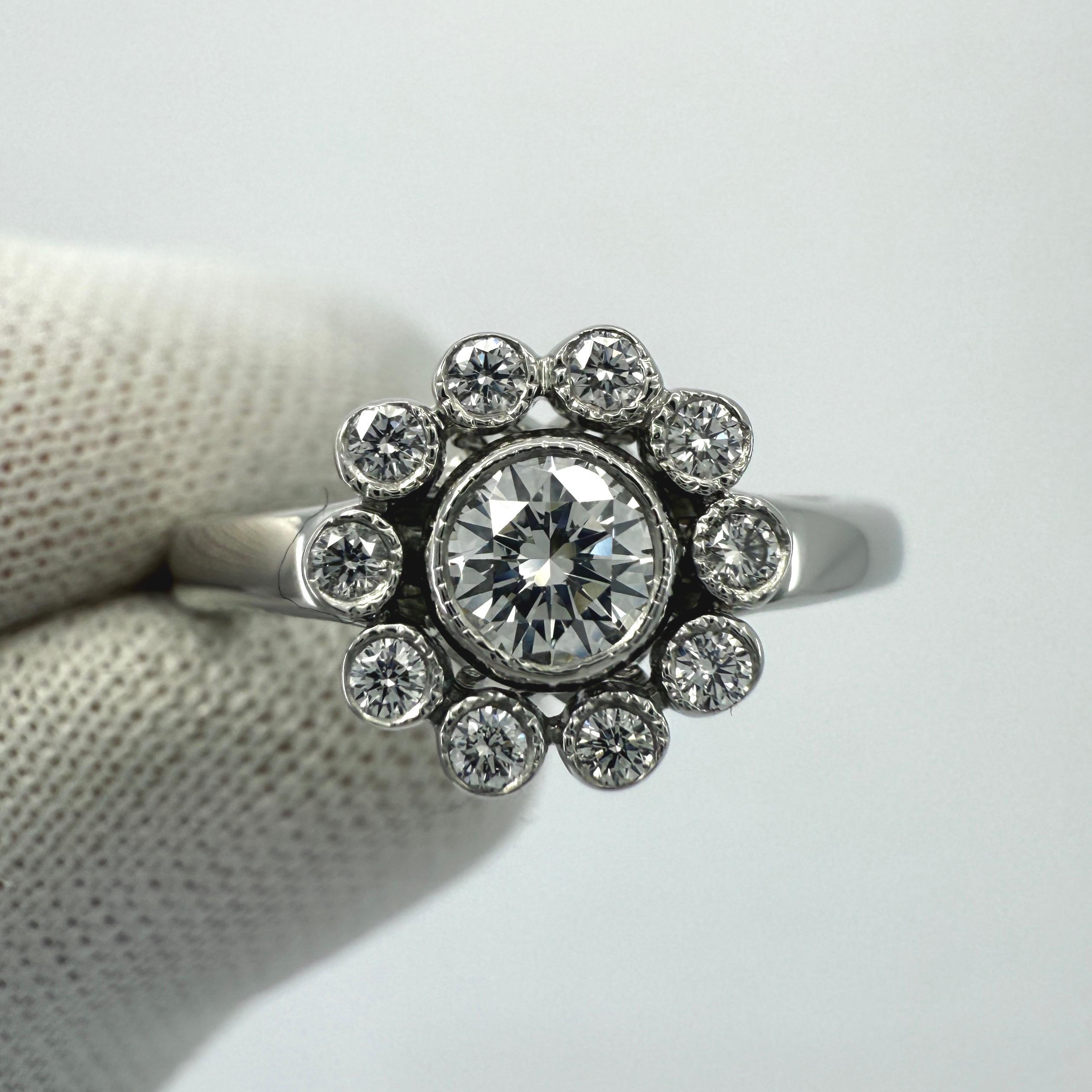 Donna Anello Vintage Tiffany & Co. Enchanted Flower con diamante naturale in platino a raggiera in vendita