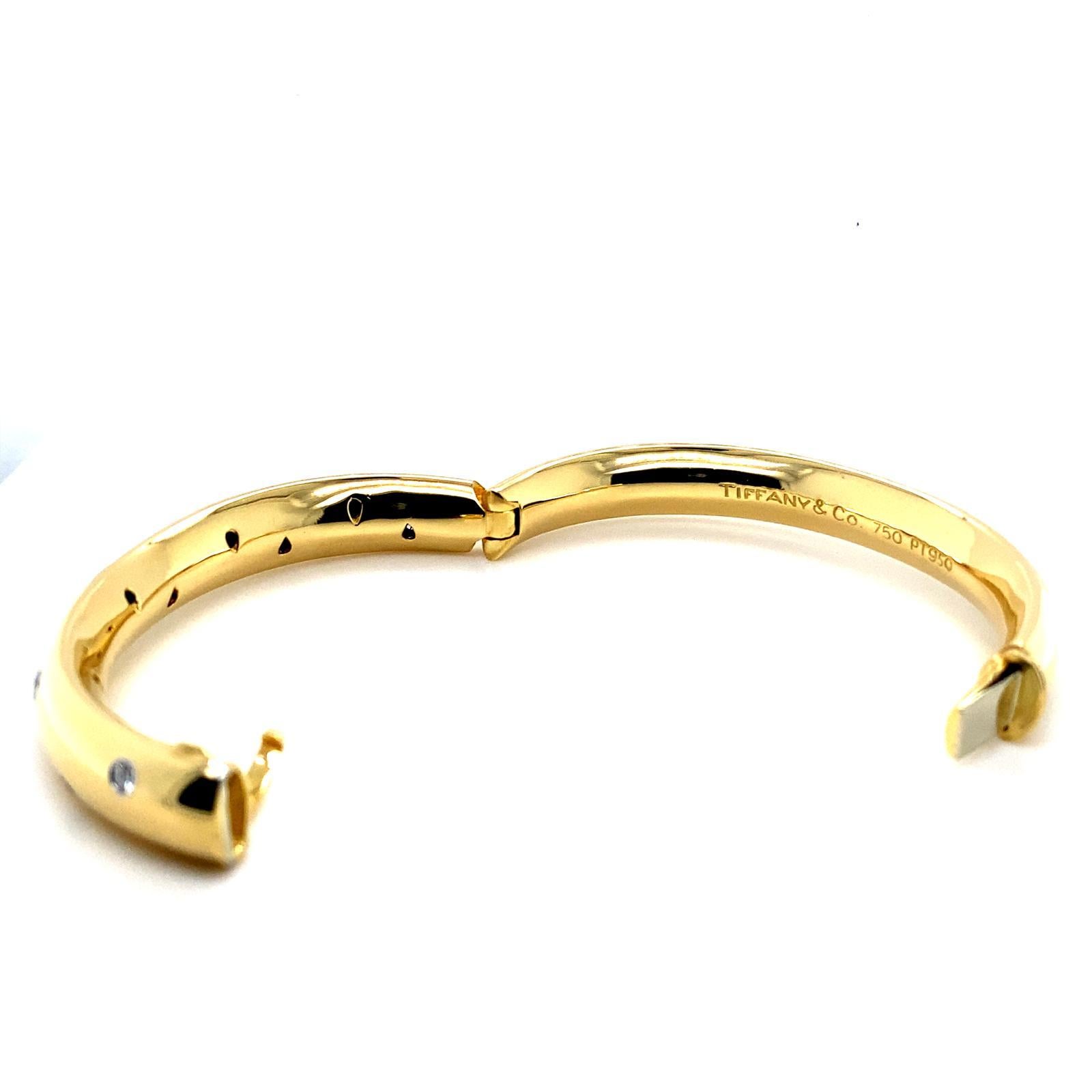 Women's Vintage Tiffany & Co. Etoile 18 Karat Yellow Gold Diamond Bangle For Sale