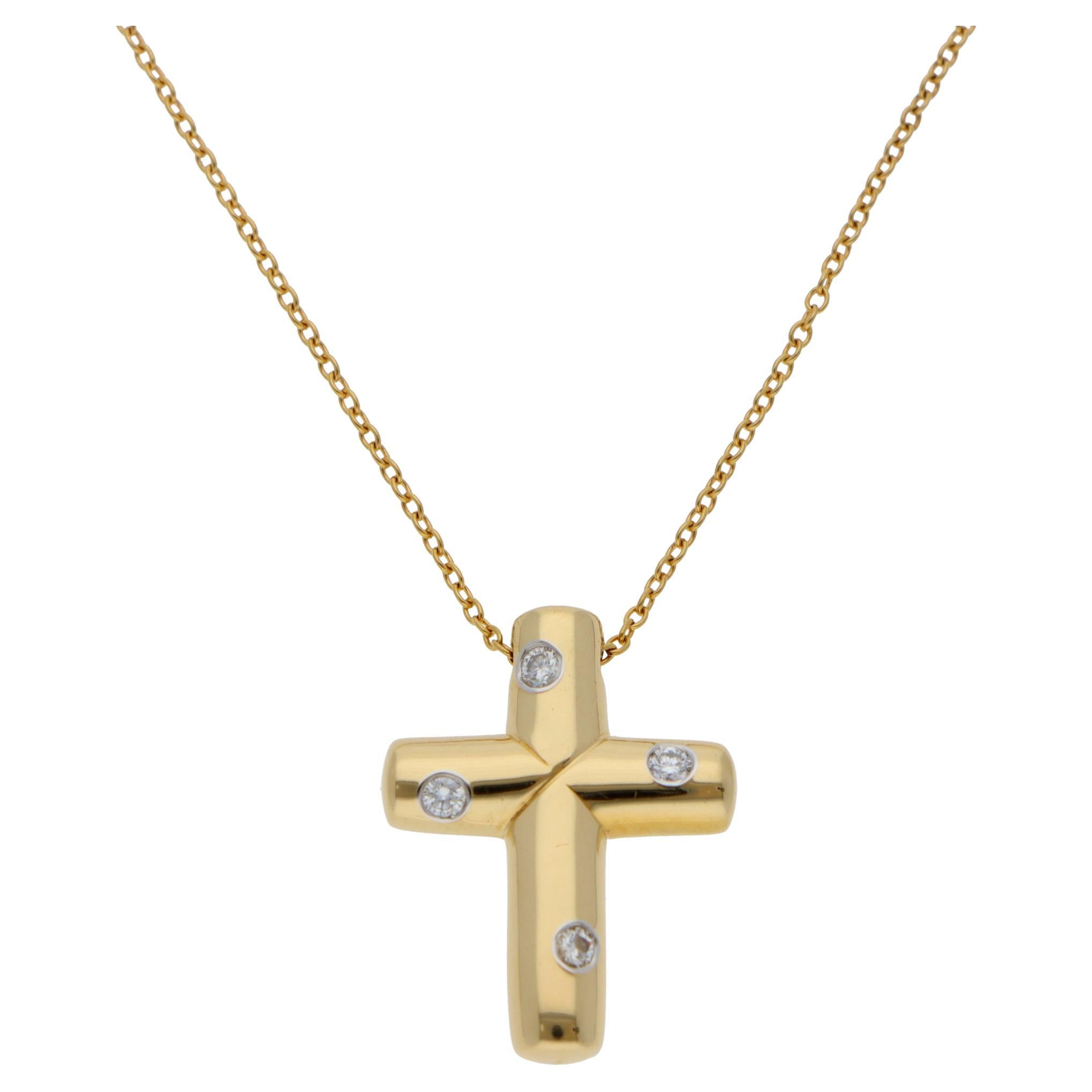 Vintage Tiffany & Co. Collier pendentif Etoile Cross Diamond en vente